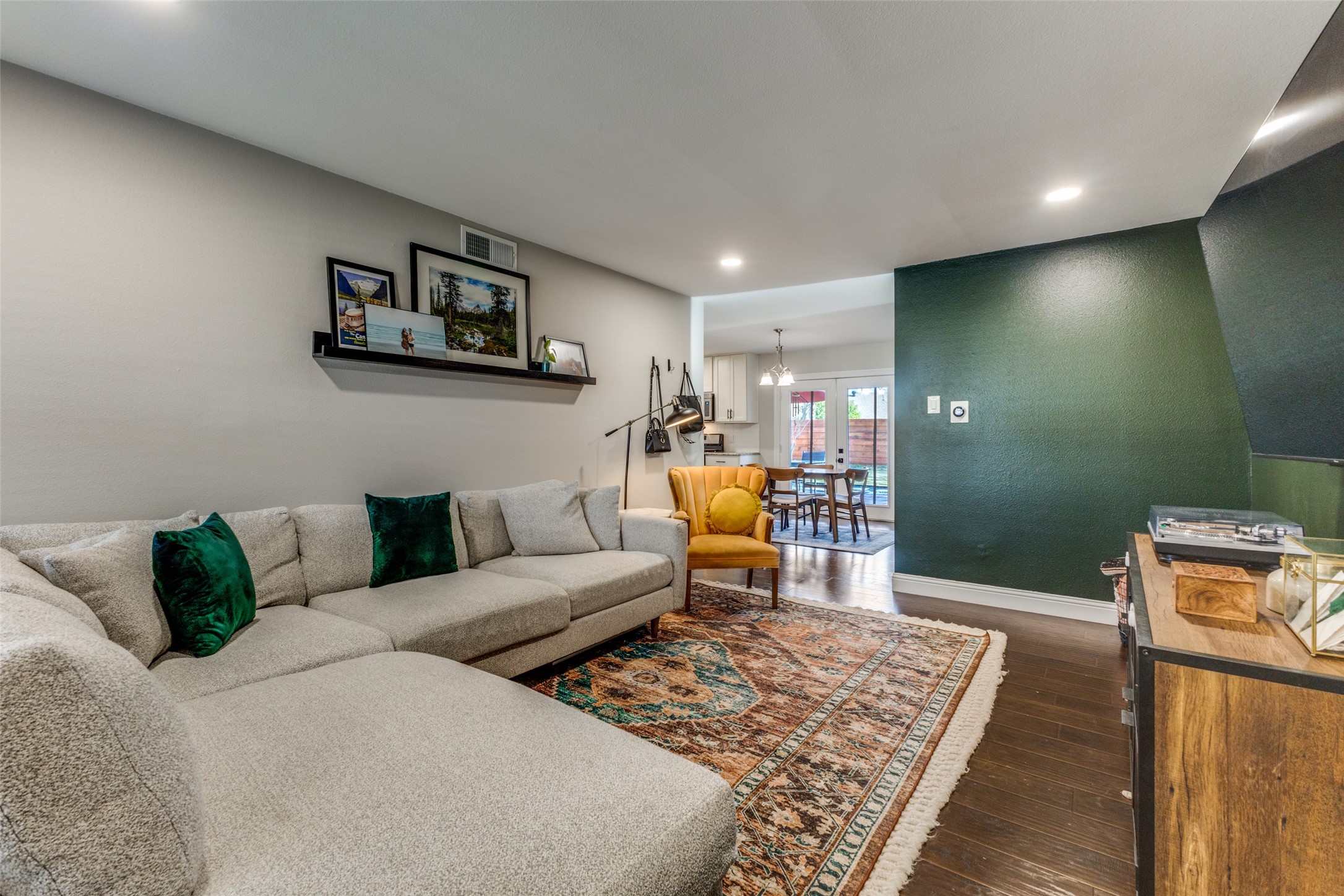 11147 Paddock Circle