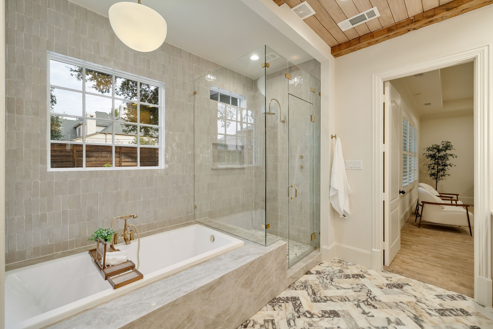 6411 Orchid Lane