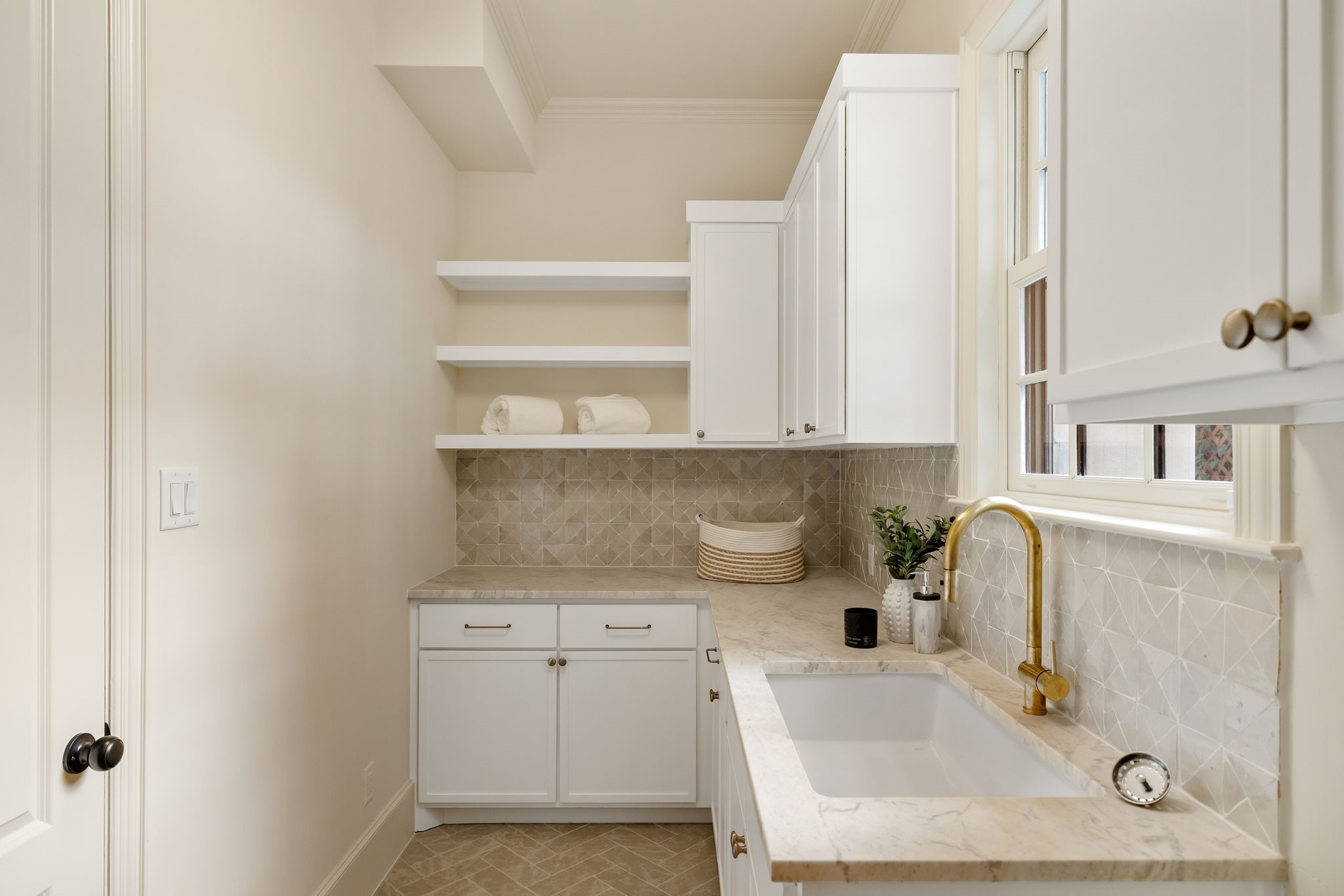 6411 Orchid Lane
