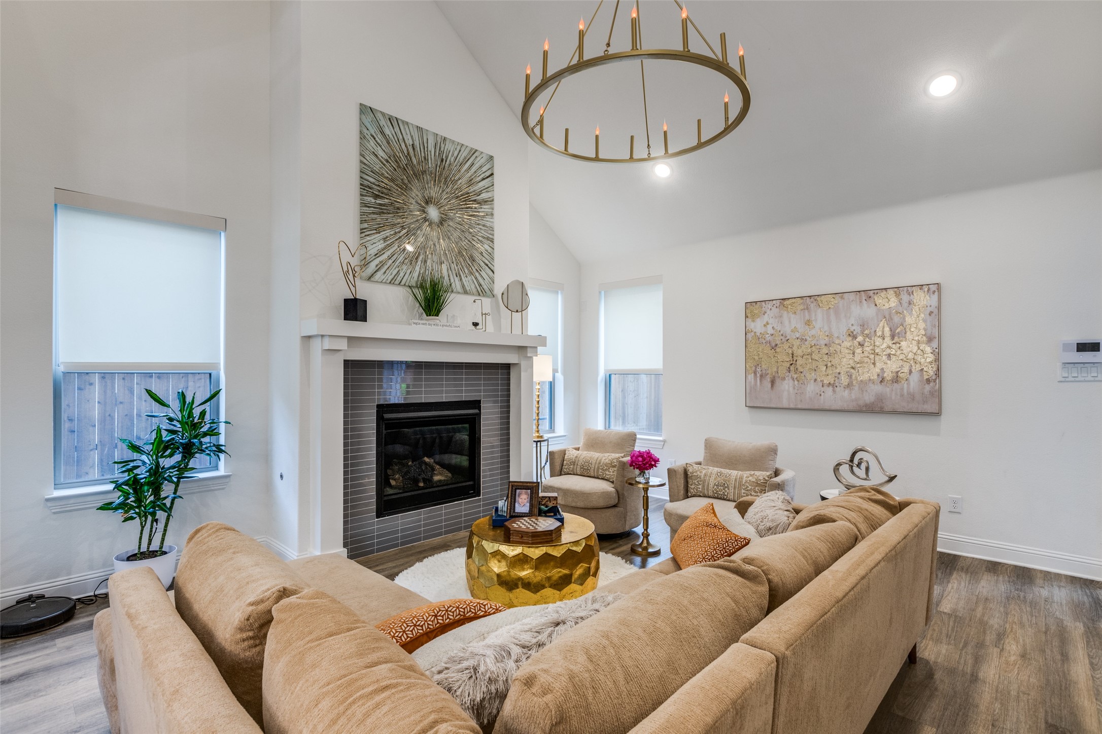 2413 Latimer Mews