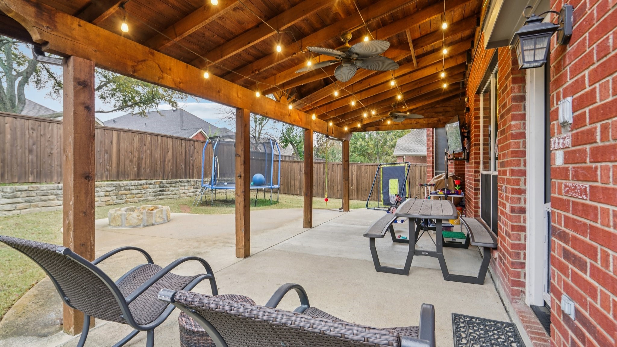 2613 Travis Drive