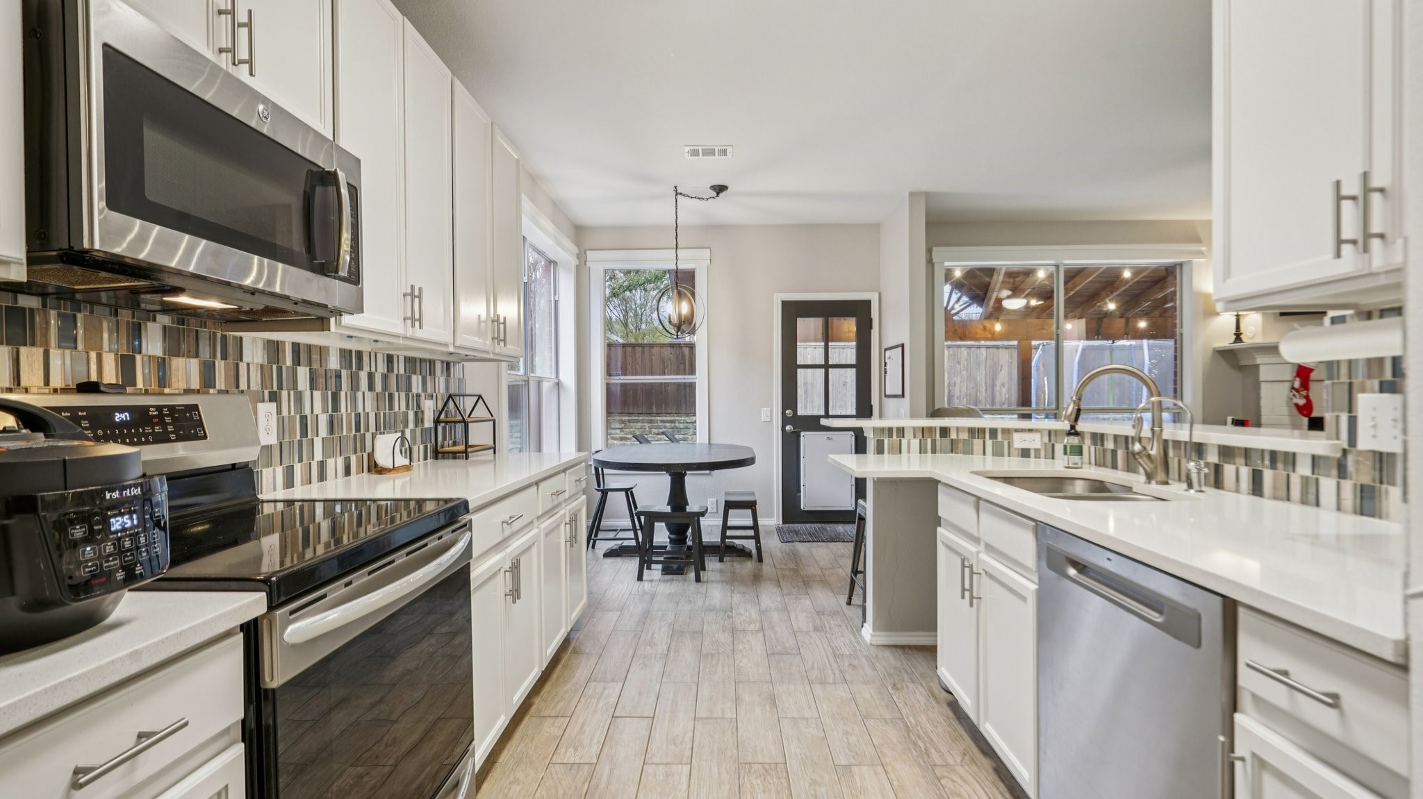2613 Travis Drive