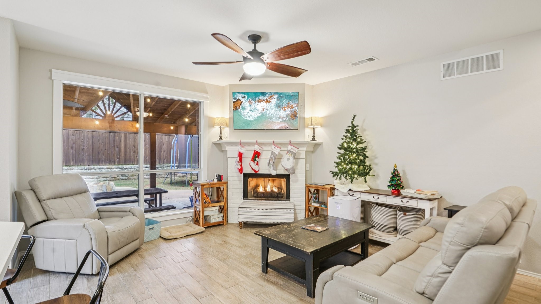 2613 Travis Drive