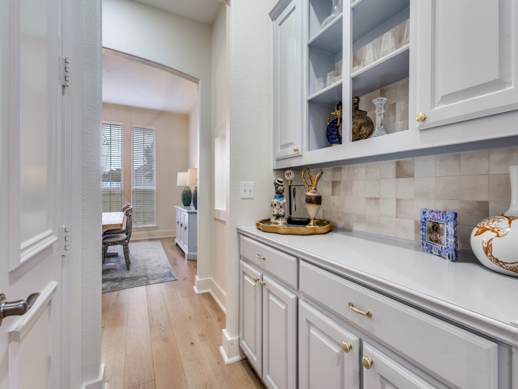 3689 Heritage Trail