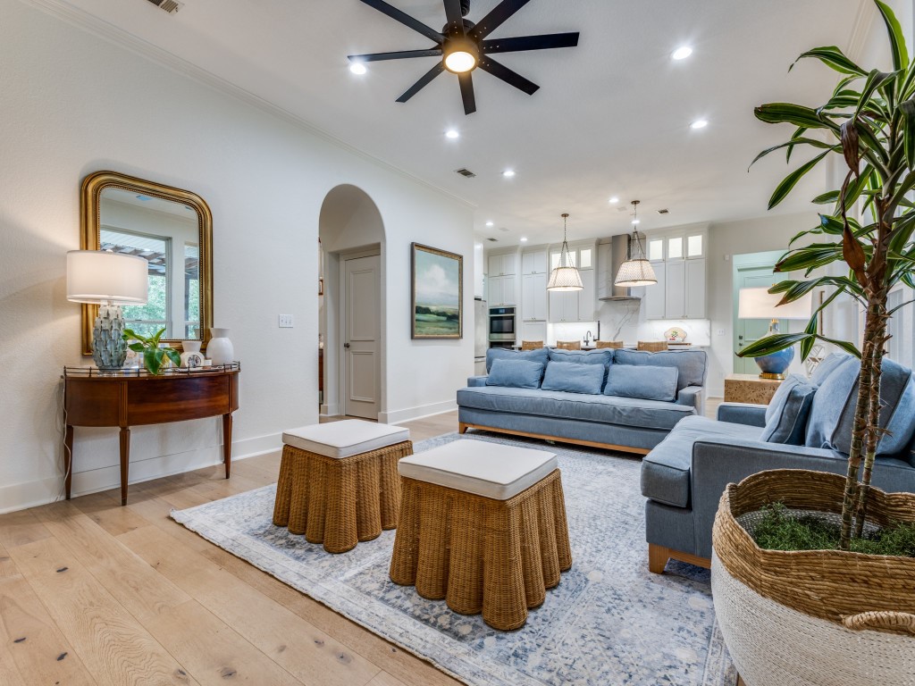 3689 Heritage Trail