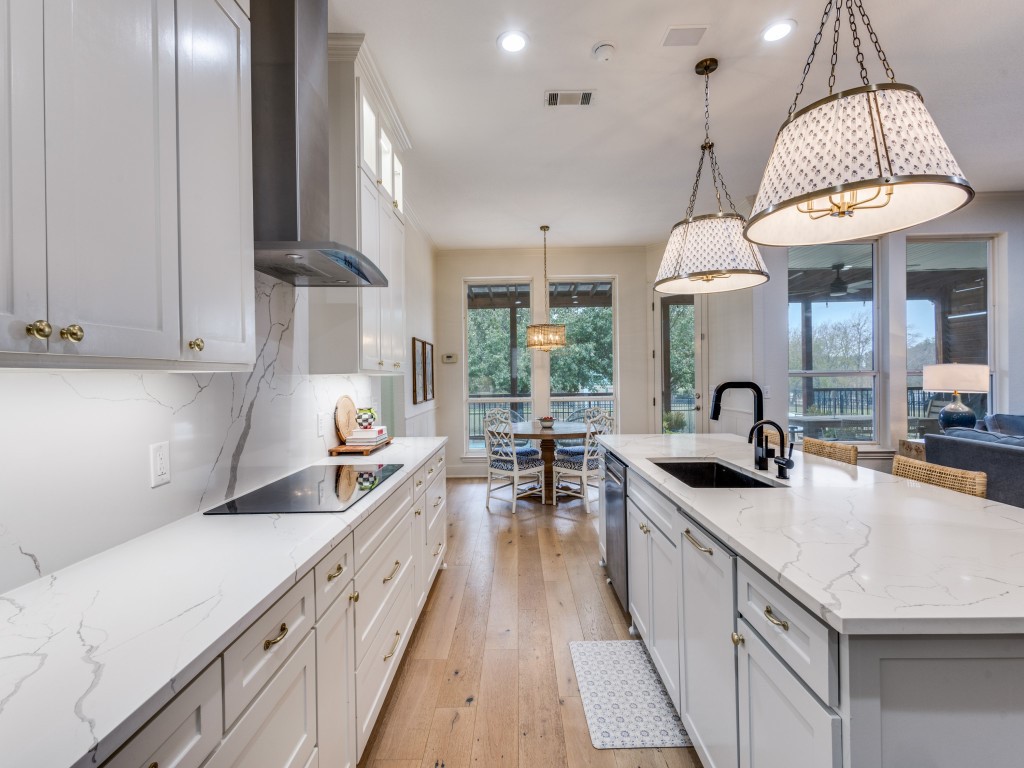 3689 Heritage Trail