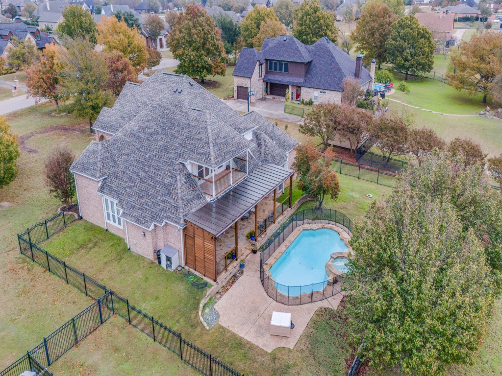 3689 Heritage Trail