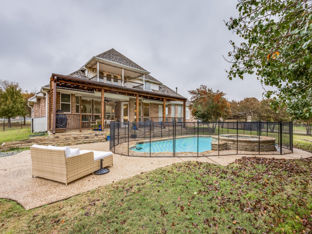 3689 Heritage Trail
