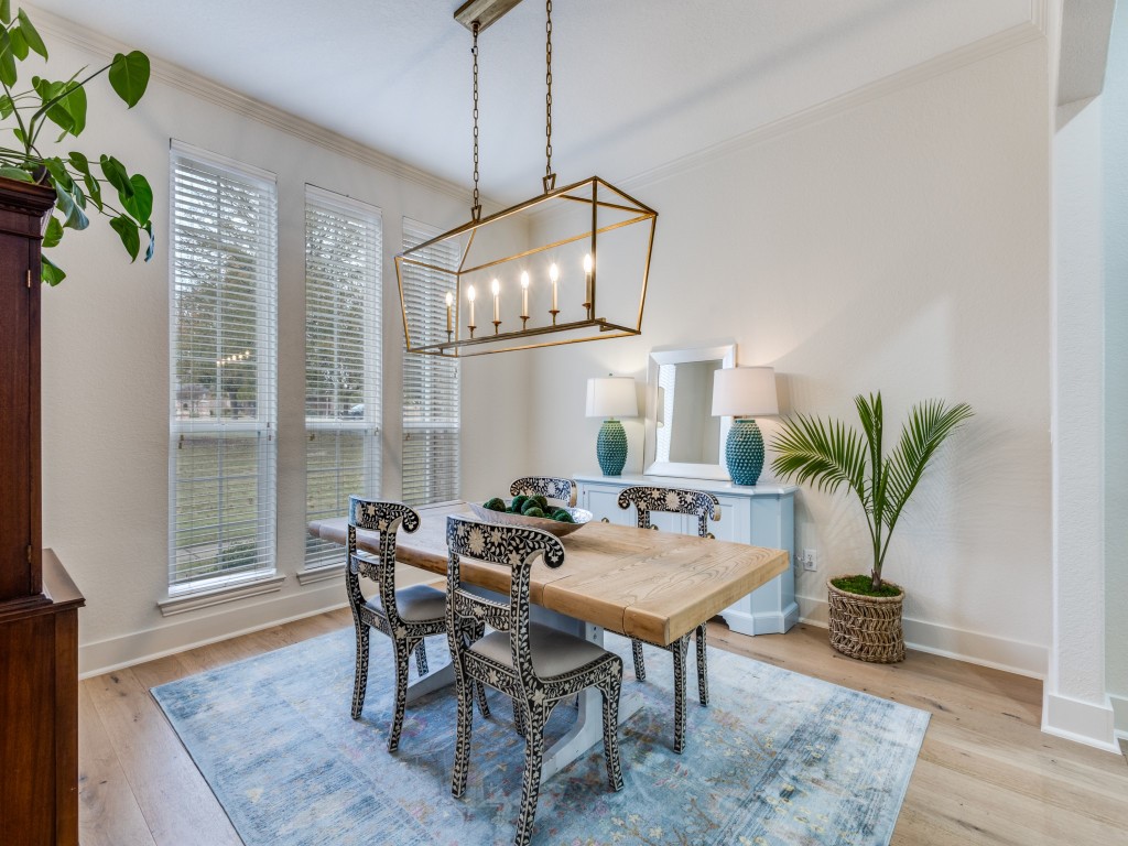3689 Heritage Trail