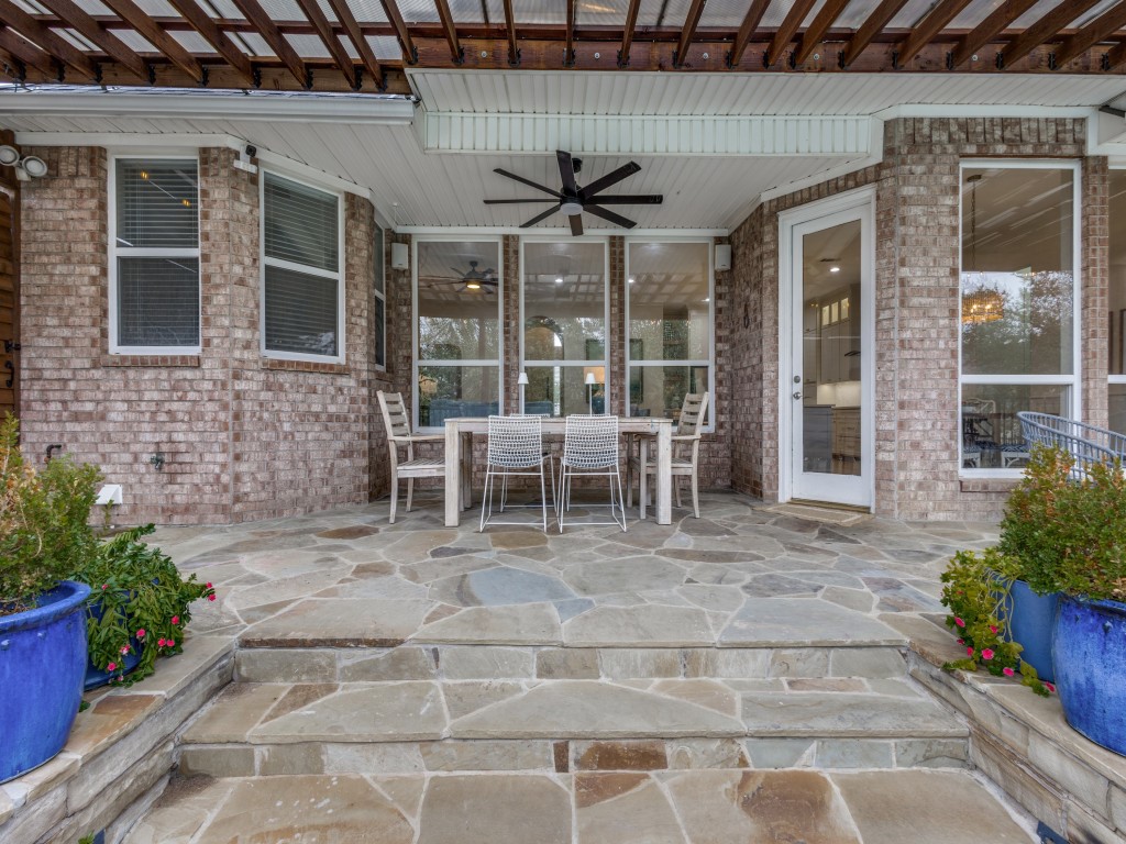 3689 Heritage Trail