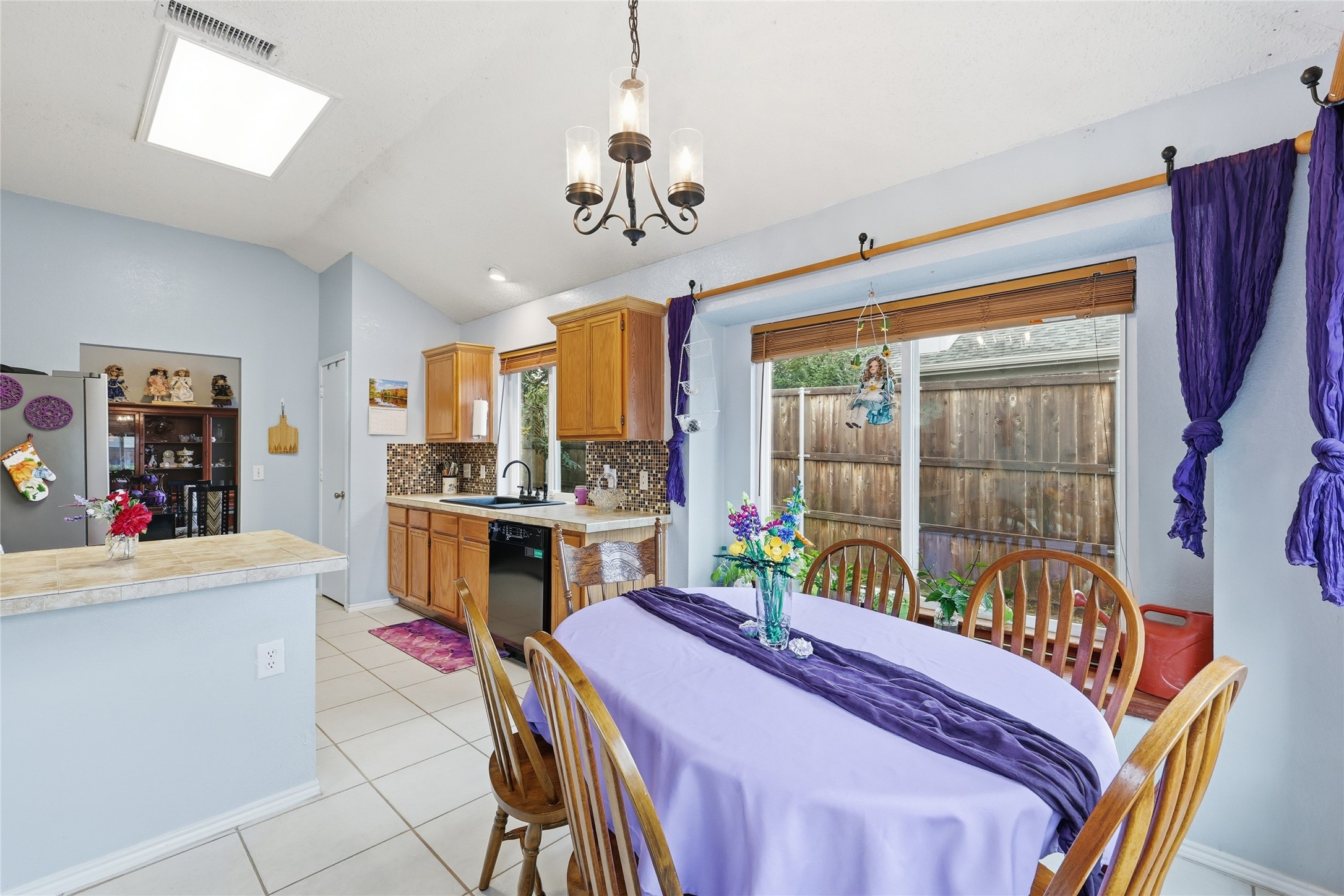 763 Winding Oak Bend