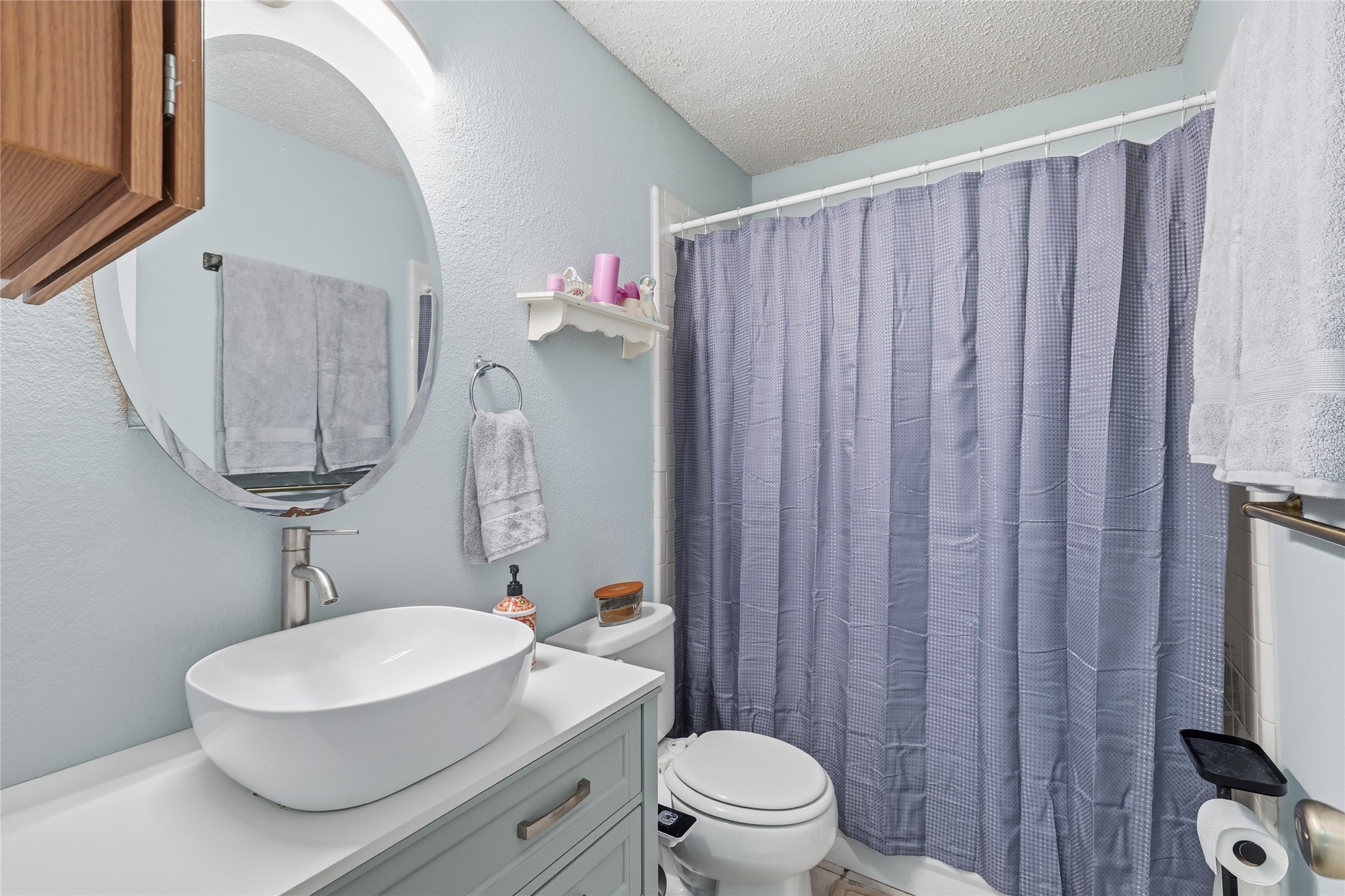 763 Winding Oak Bend