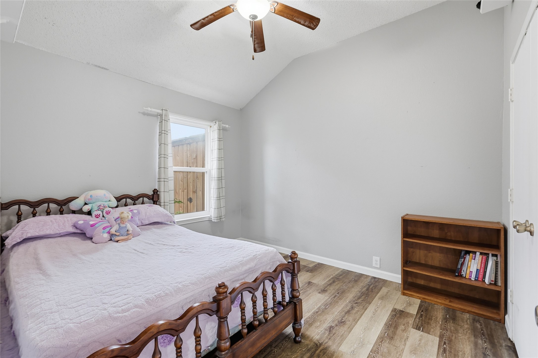 763 Winding Oak Bend
