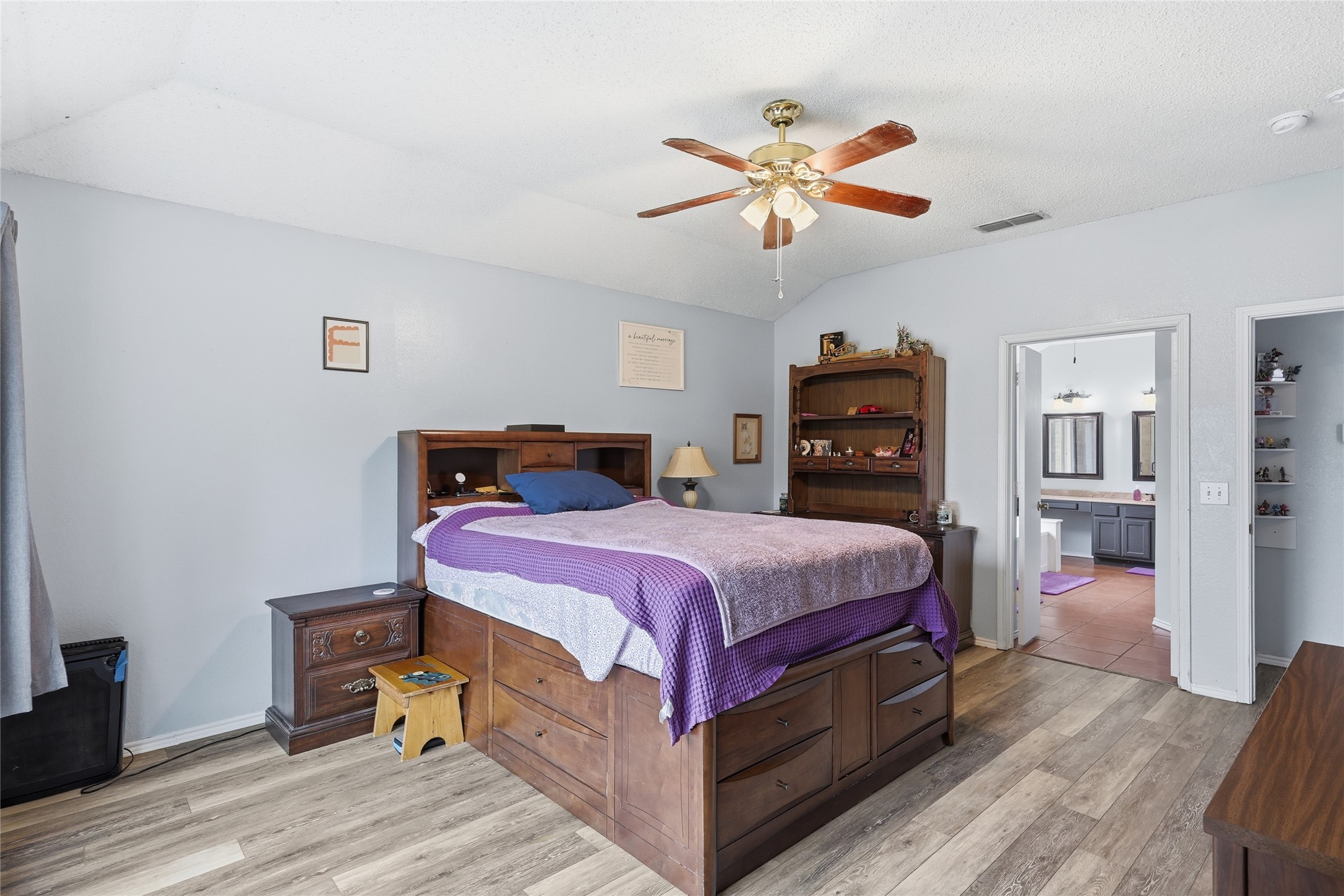763 Winding Oak Bend