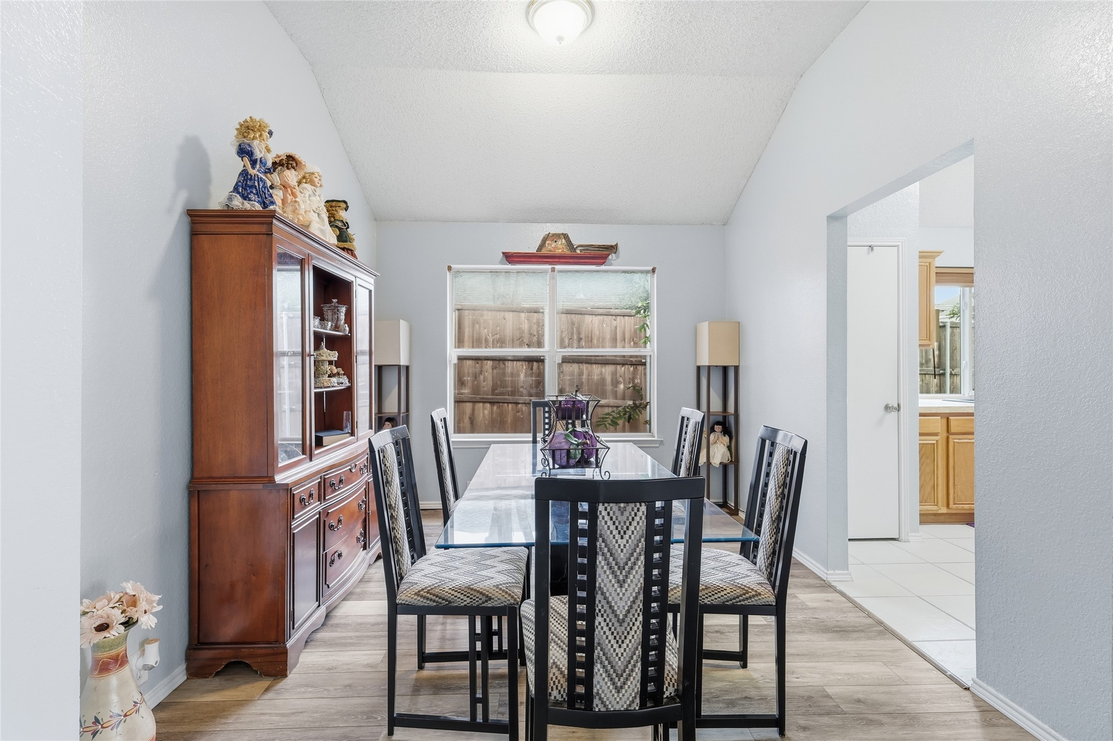 763 Winding Oak Bend
