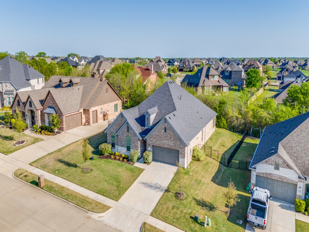 2112 Deer Run