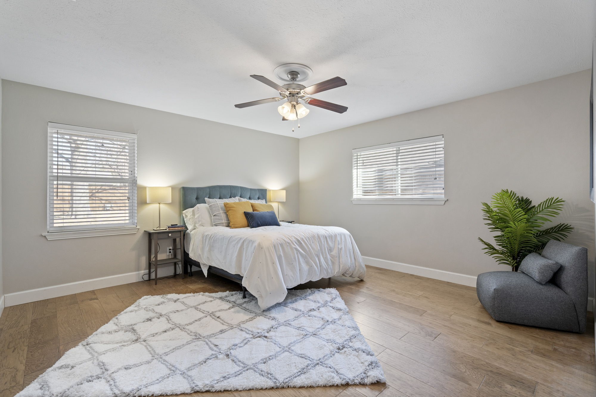 7707 La Risa Drive