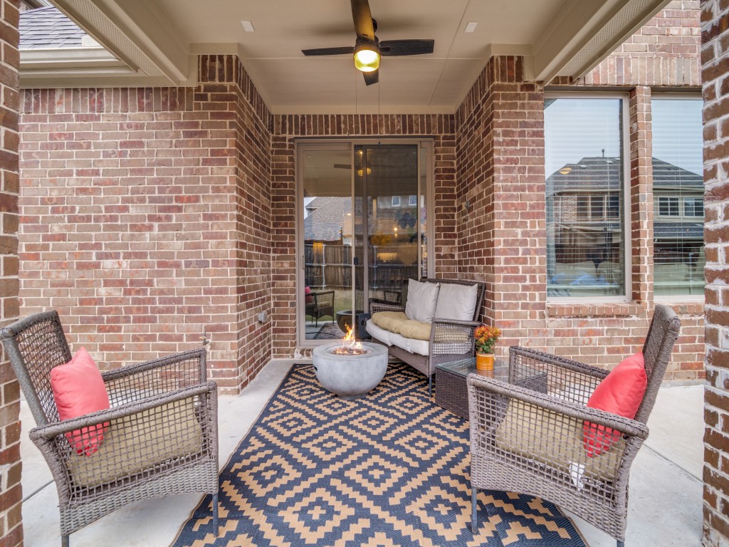 918 Colby Bluff Drive