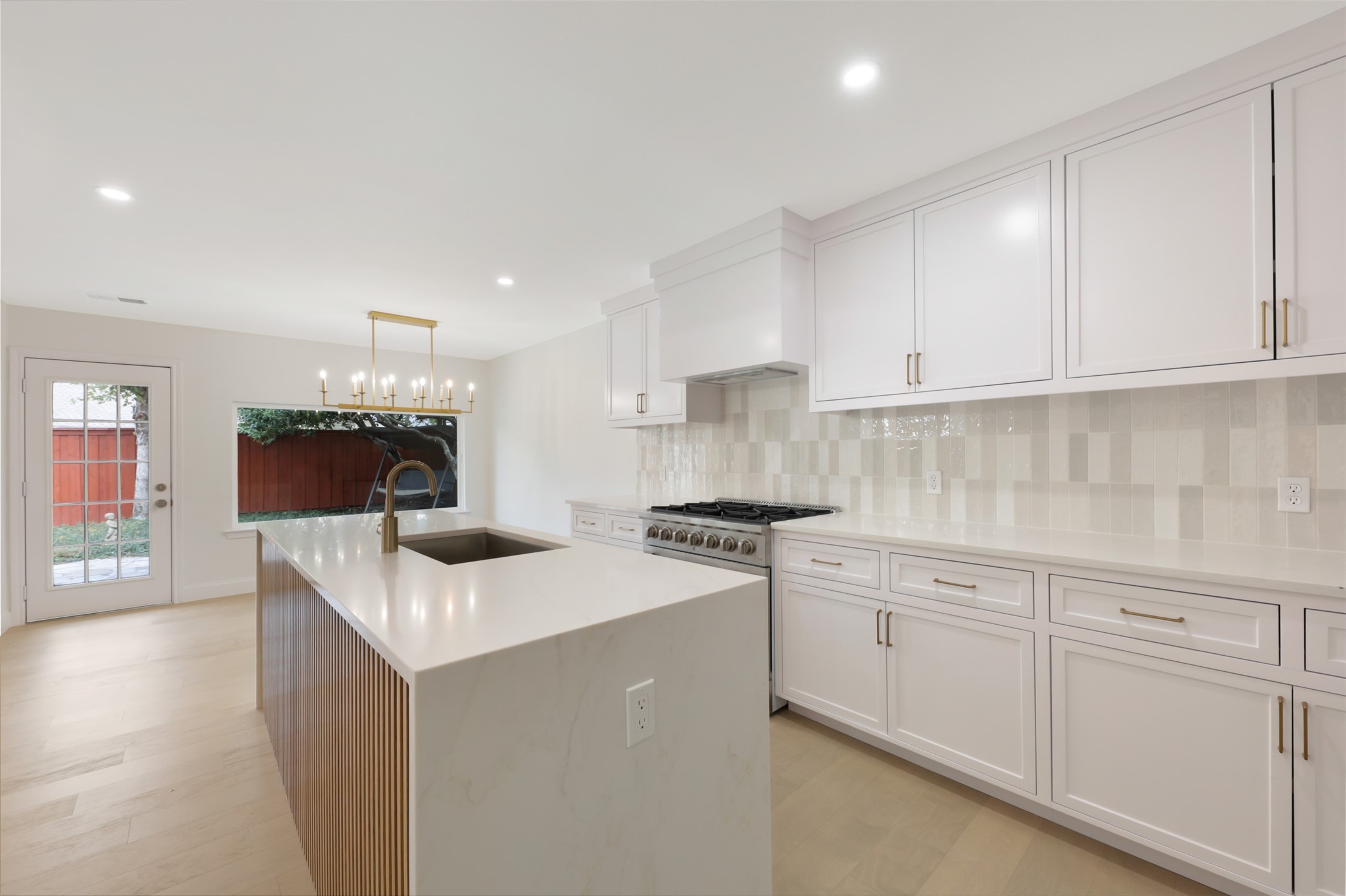 2707 Quail Ridge Drive