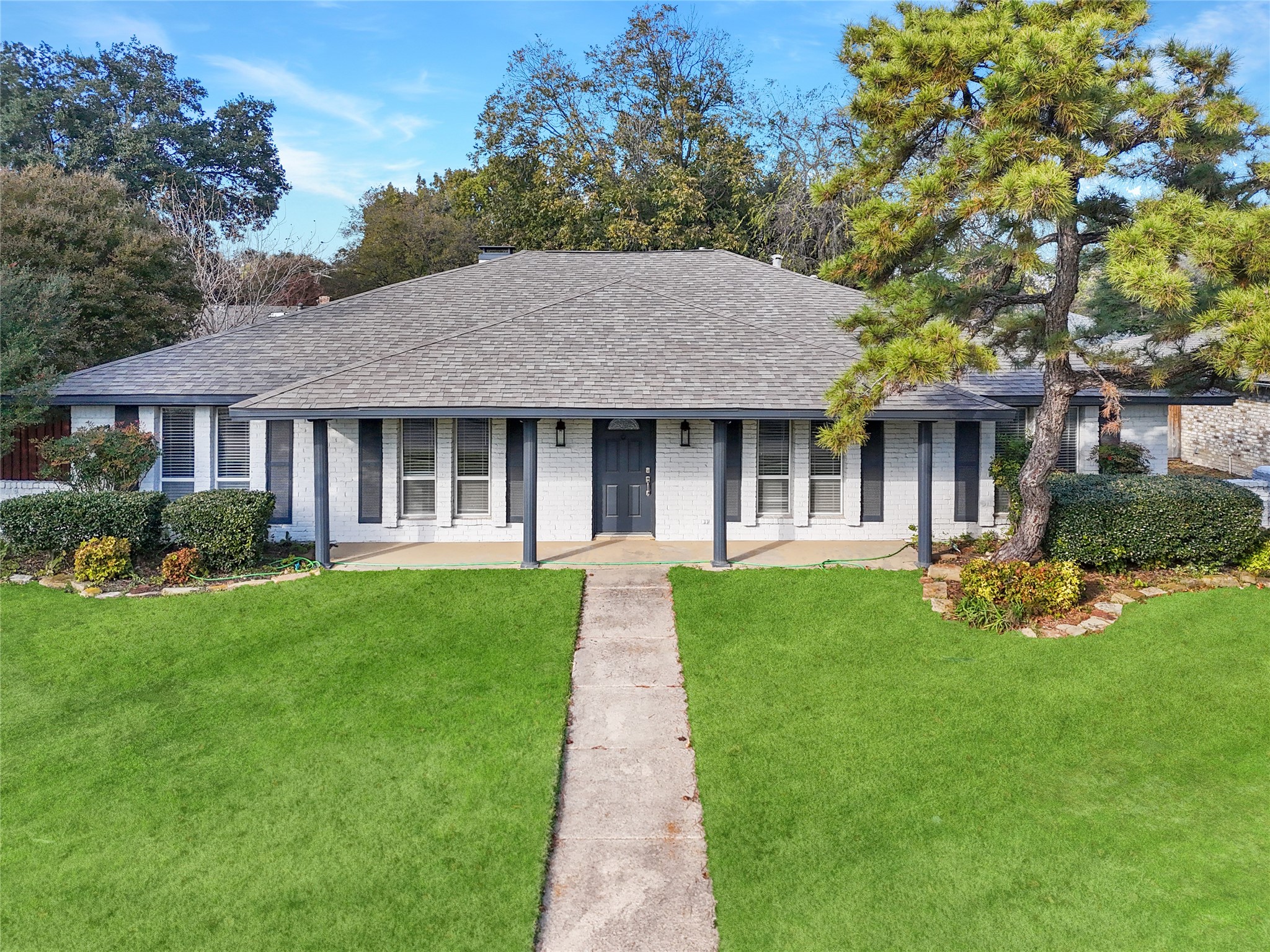 2413 Bluffton Drive