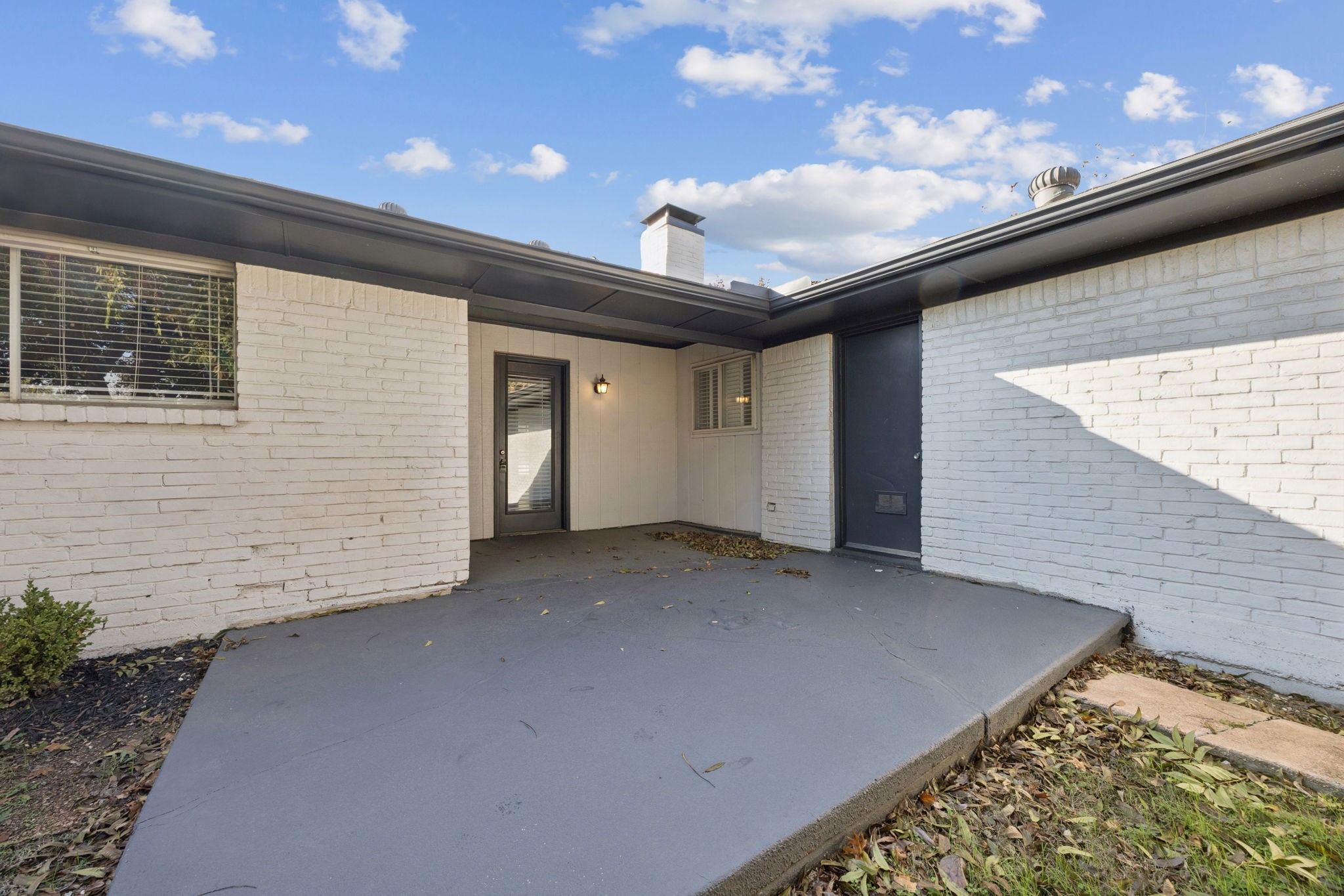 2413 Bluffton Drive