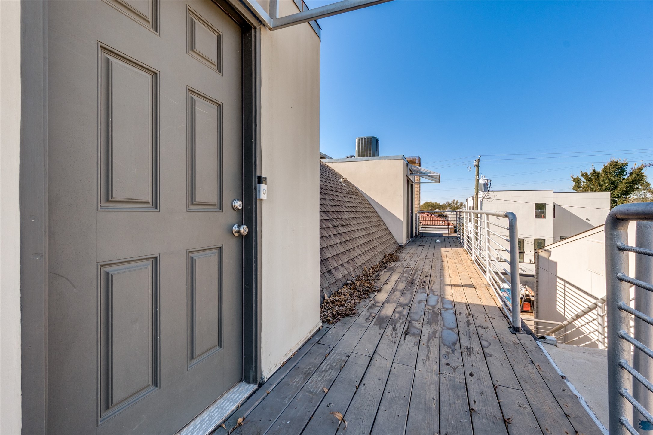 4231 Travis Street 20
