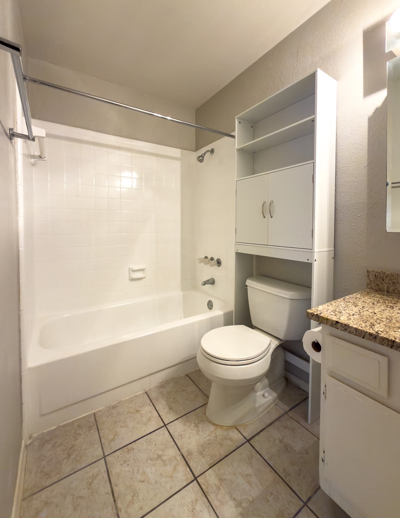 6646 E Lovers Lane 0602