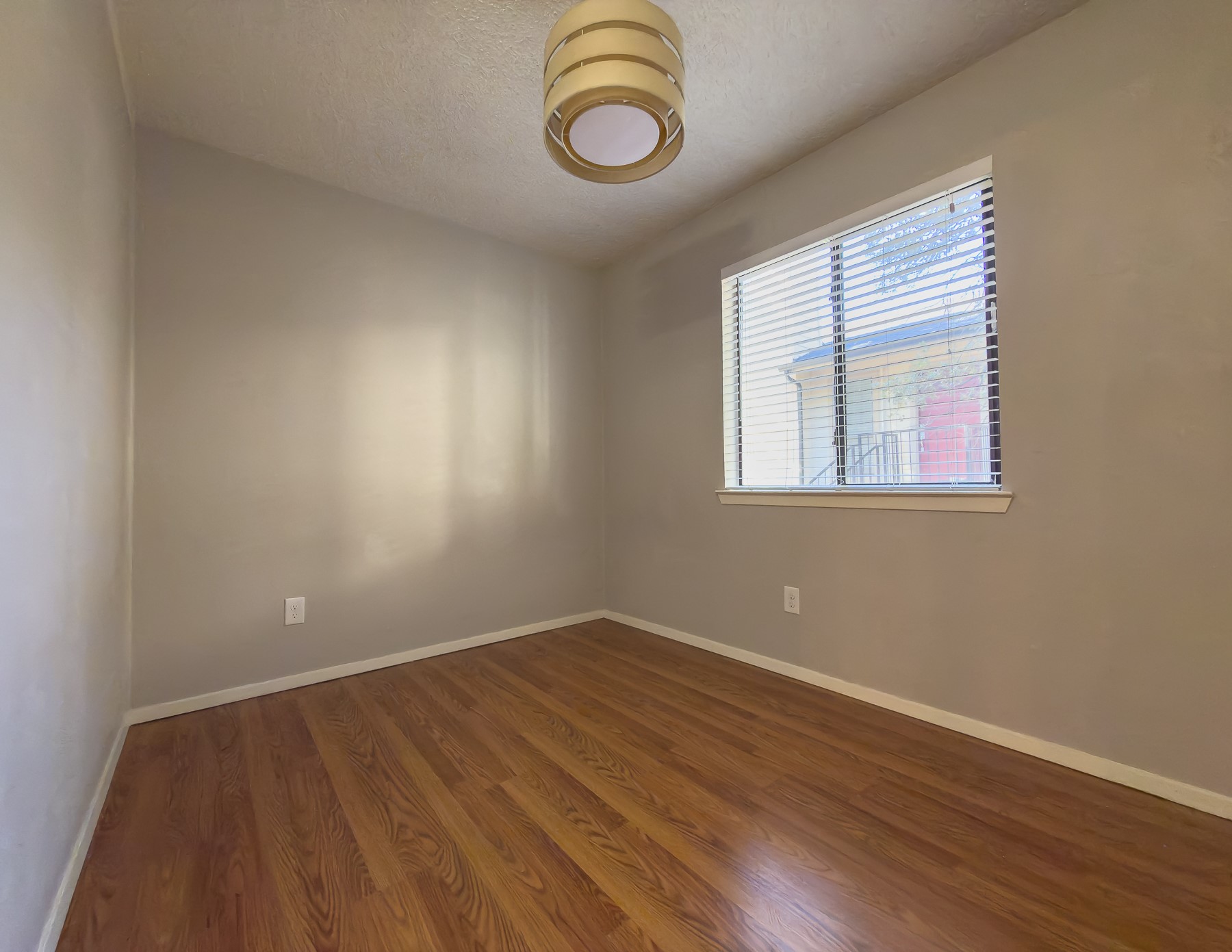 6646 E Lovers Lane 0602