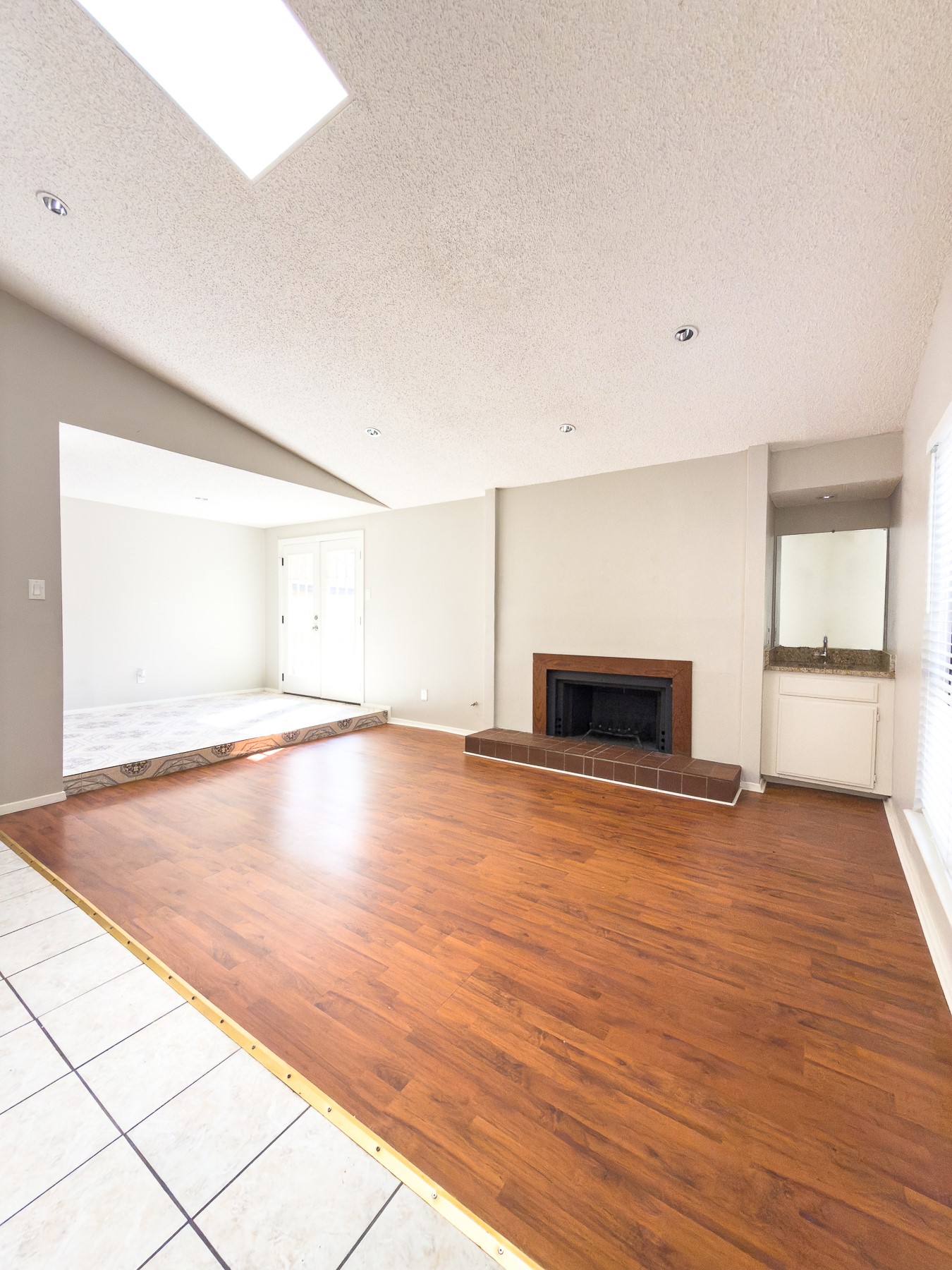 6646 E Lovers Lane 0602