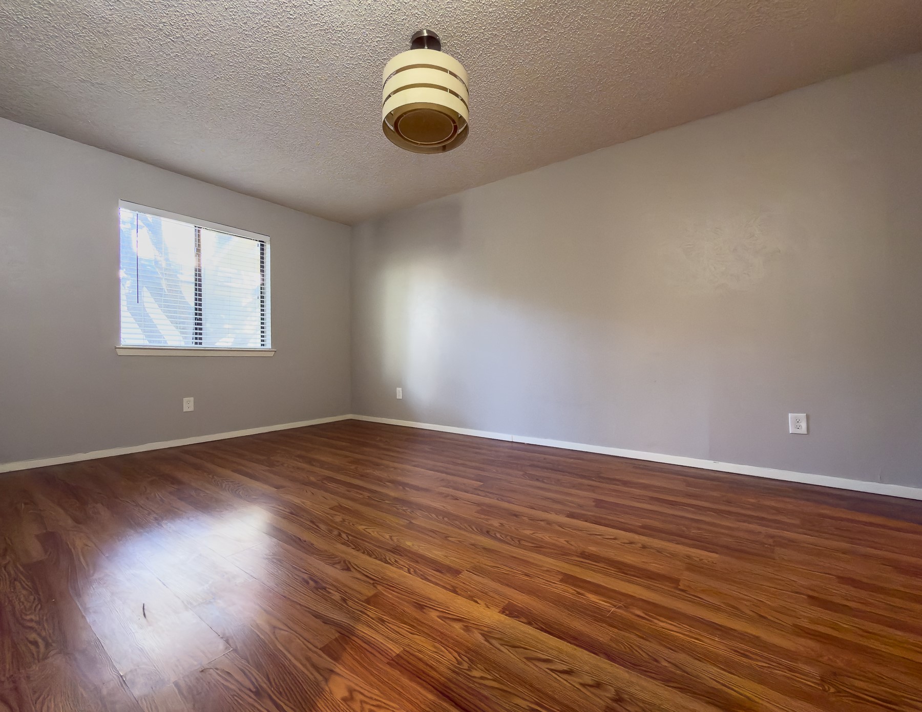 6646 E Lovers Lane 0602