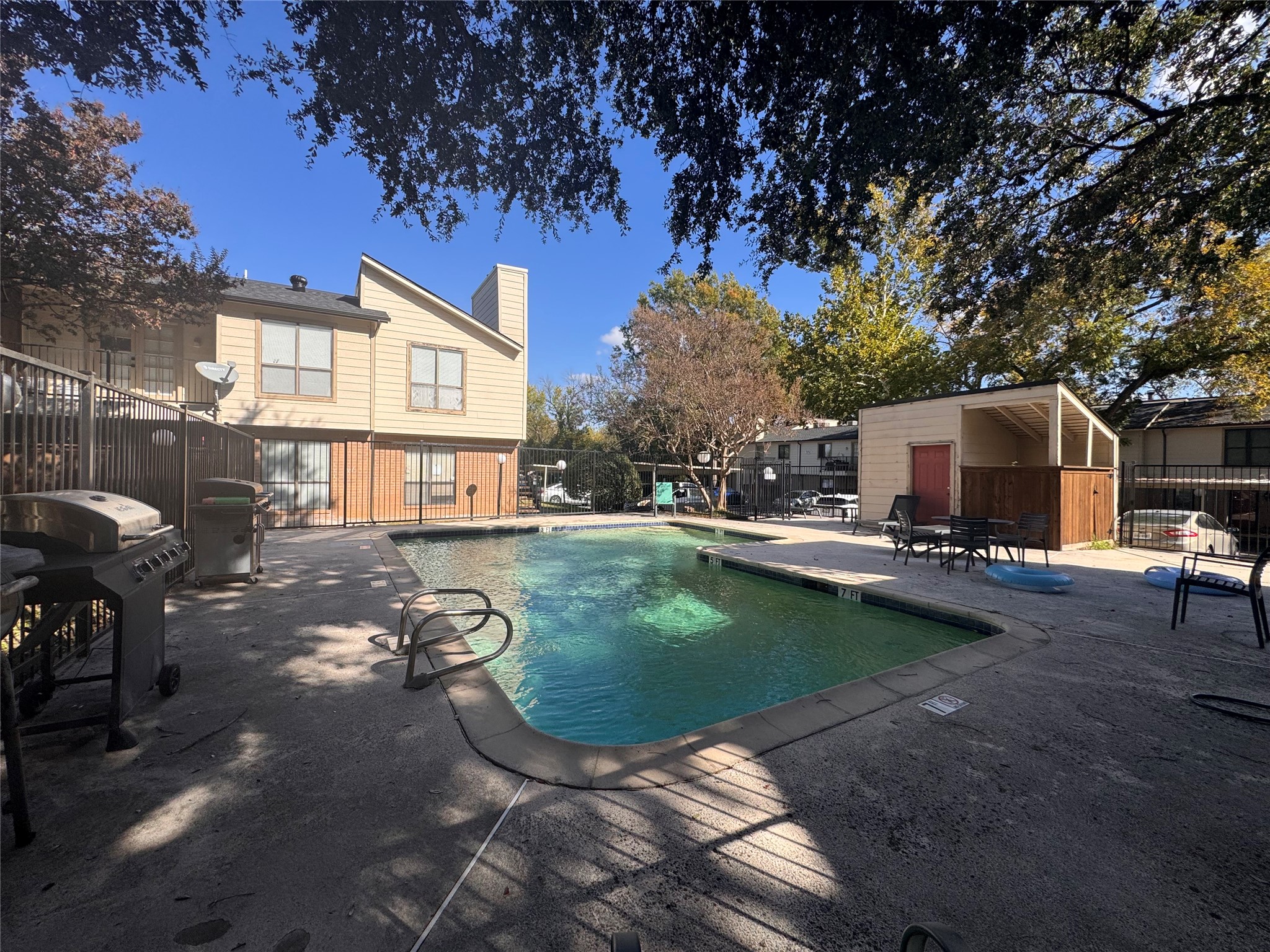 6646 E Lovers Lane 0602