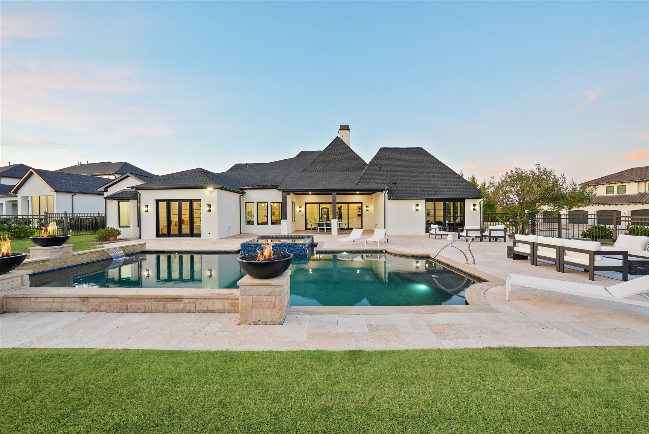 2095 Courtland Drive