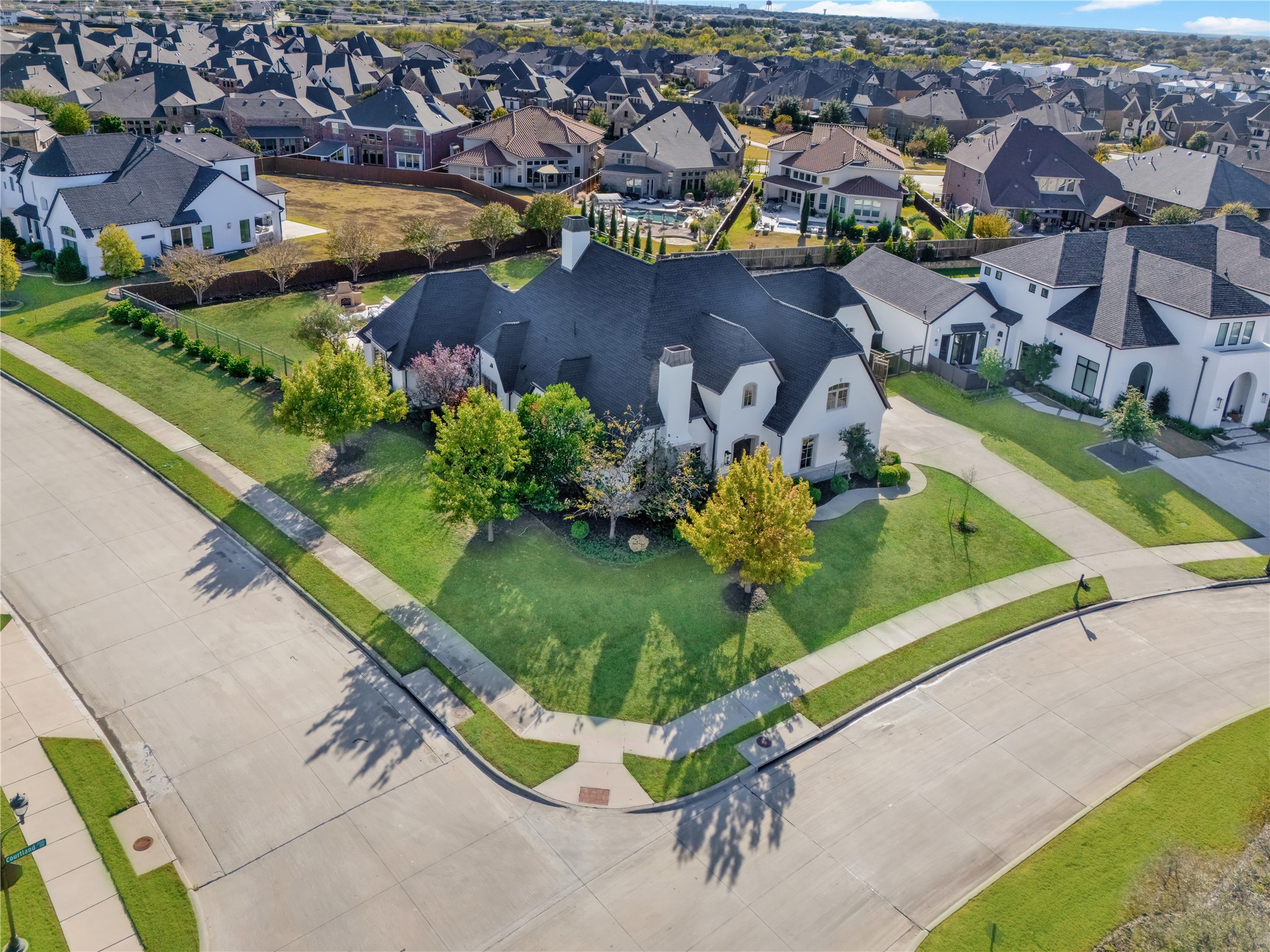 2095 Courtland Drive
