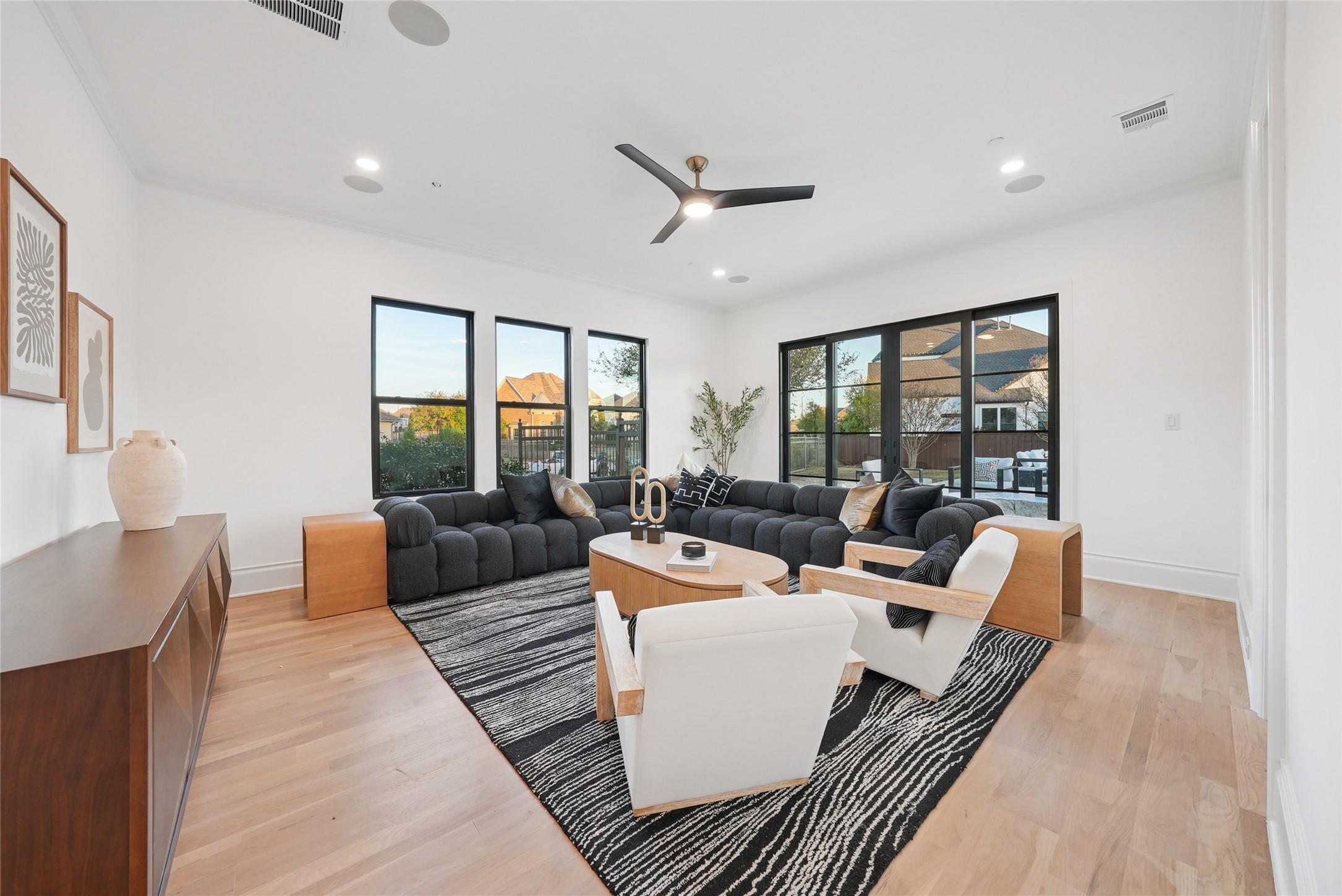 2095 Courtland Drive