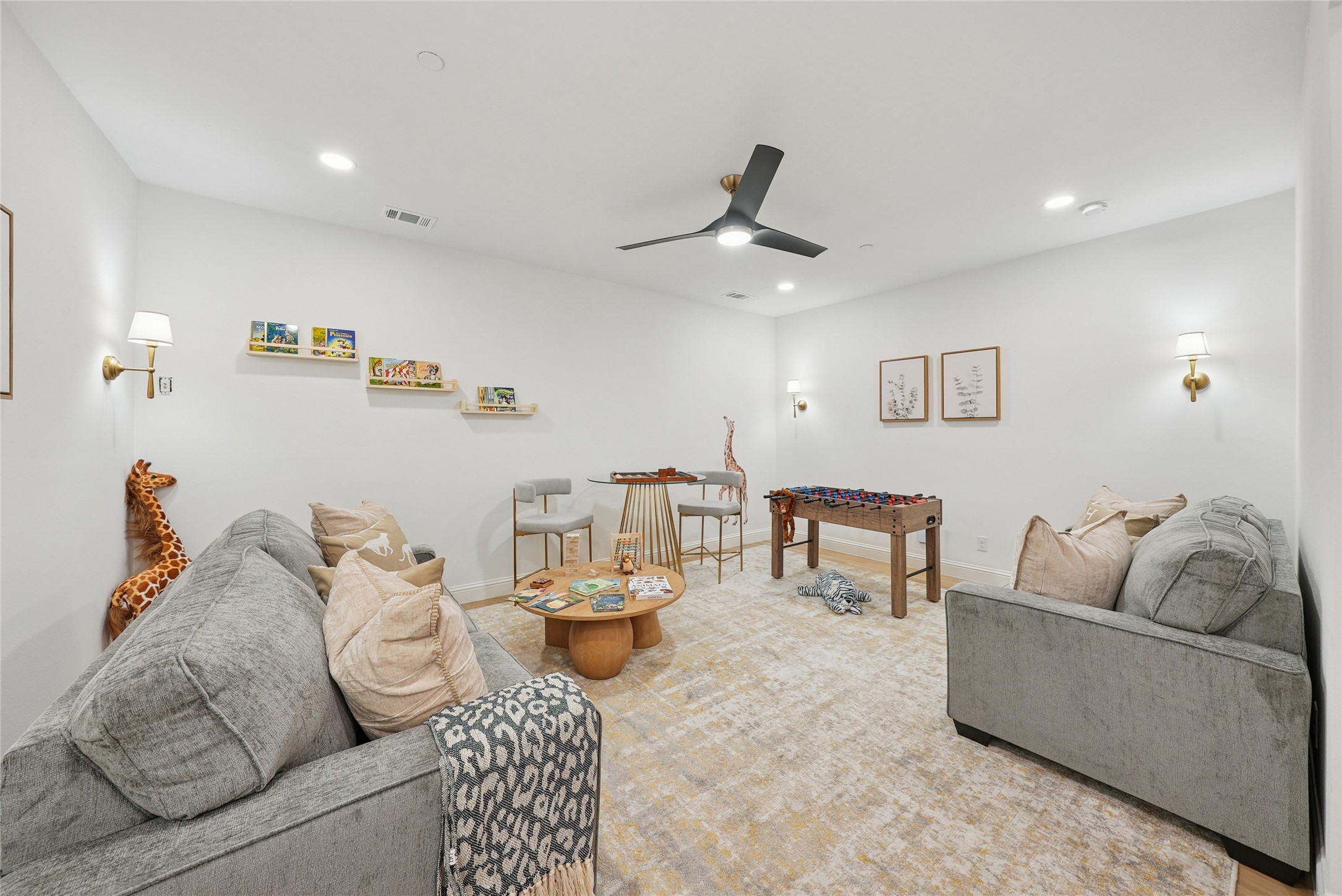 2095 Courtland Drive