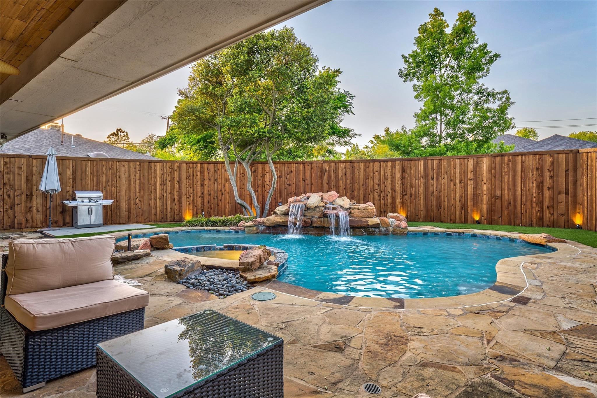 6009 Black Berry Lane