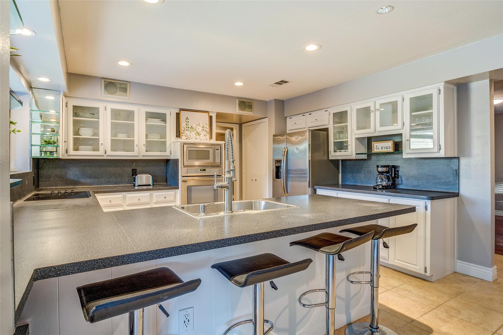 6009 Black Berry Lane
