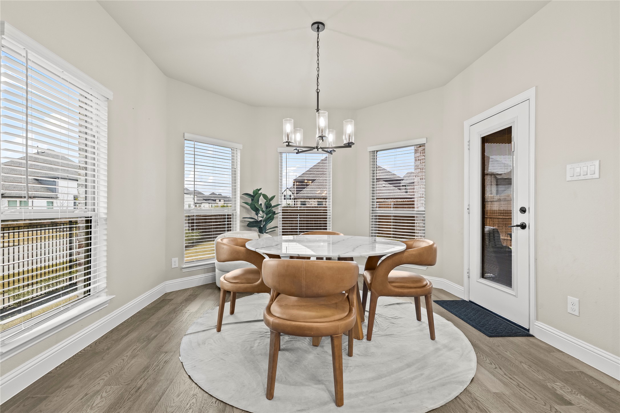 14892 Hometown Drive