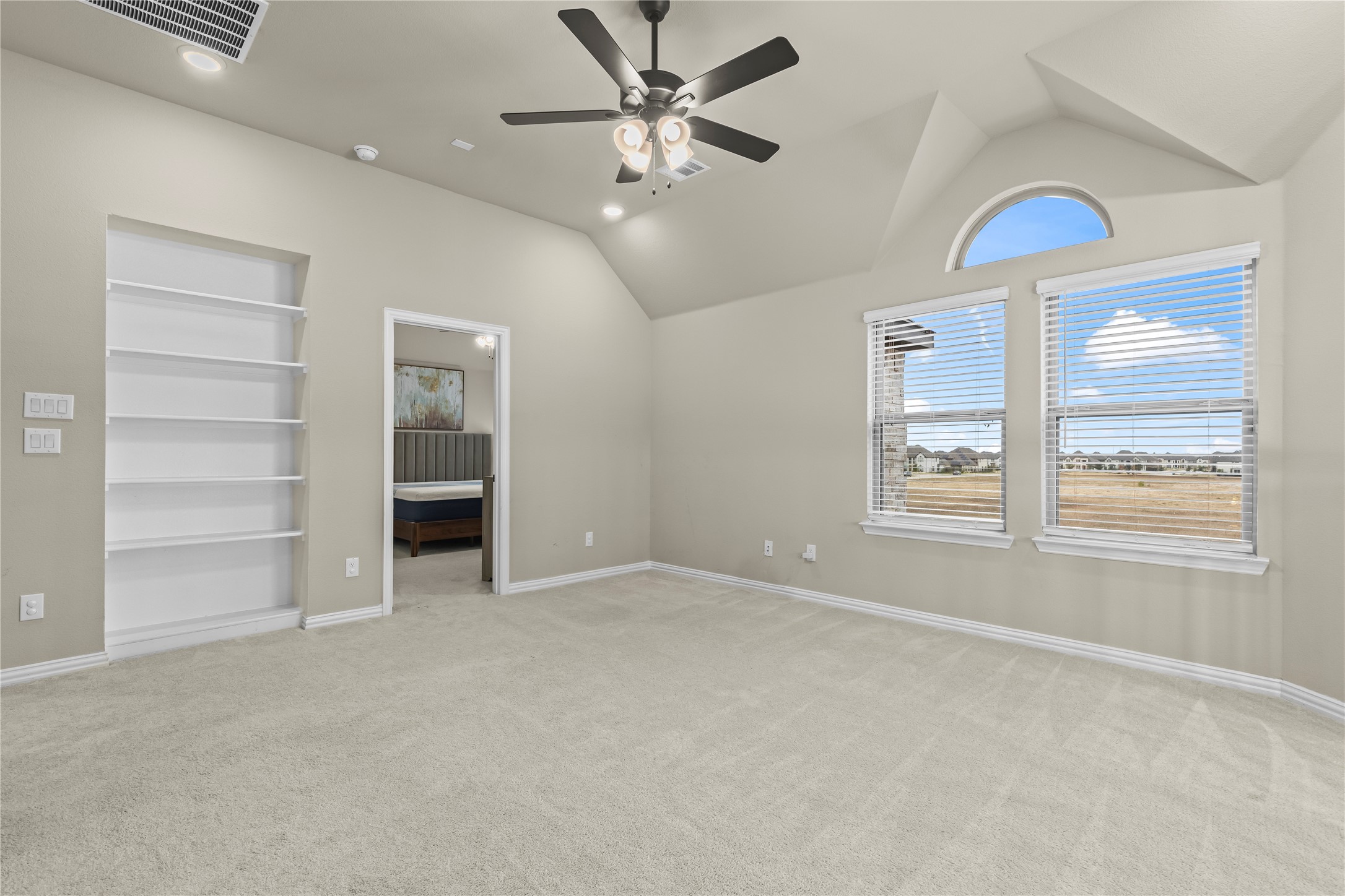 14892 Hometown Drive