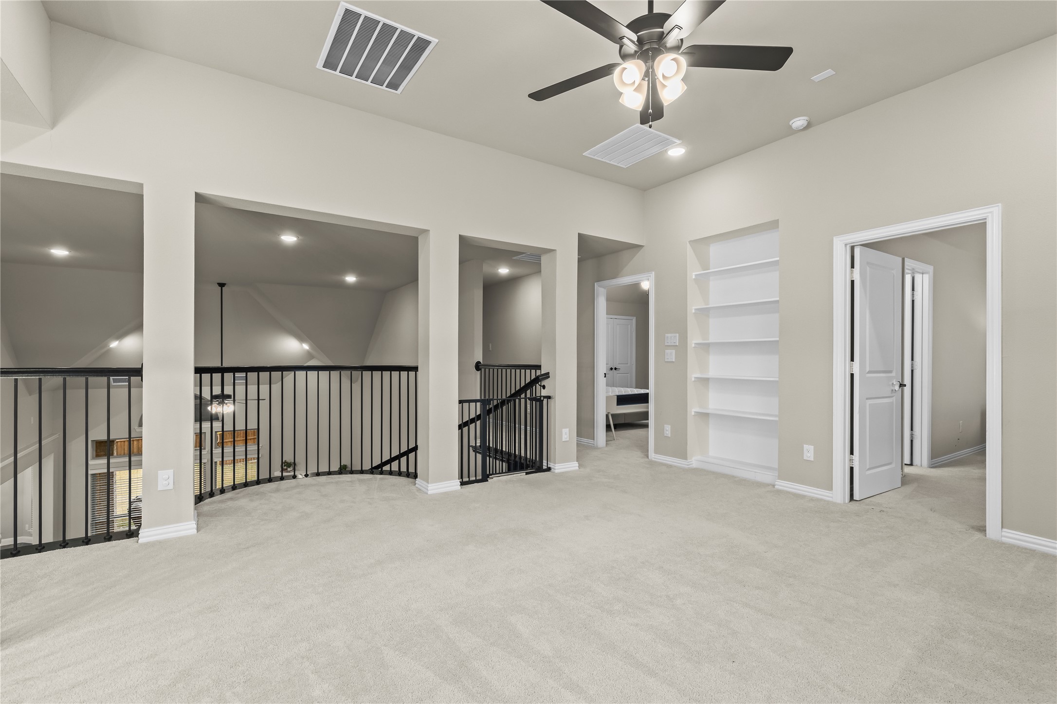 14892 Hometown Drive