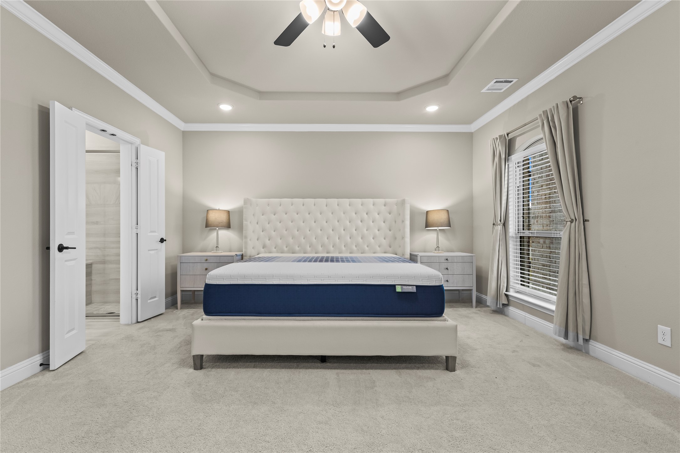 14892 Hometown Drive
