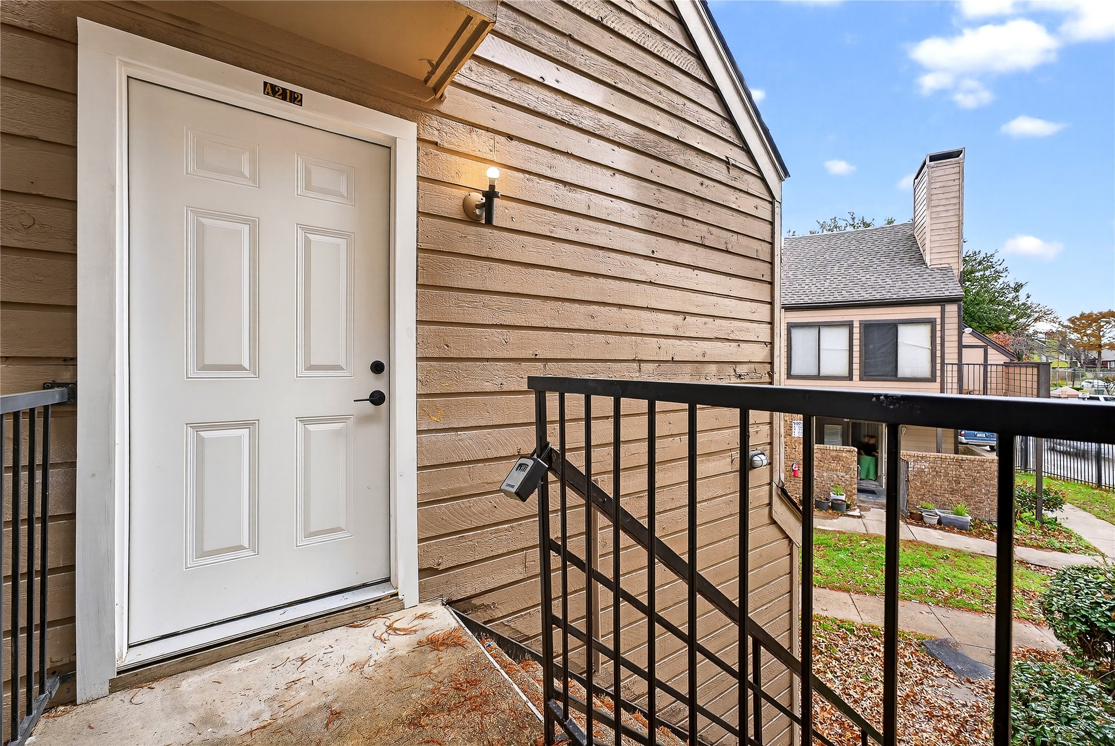9801 Walnut Street 212