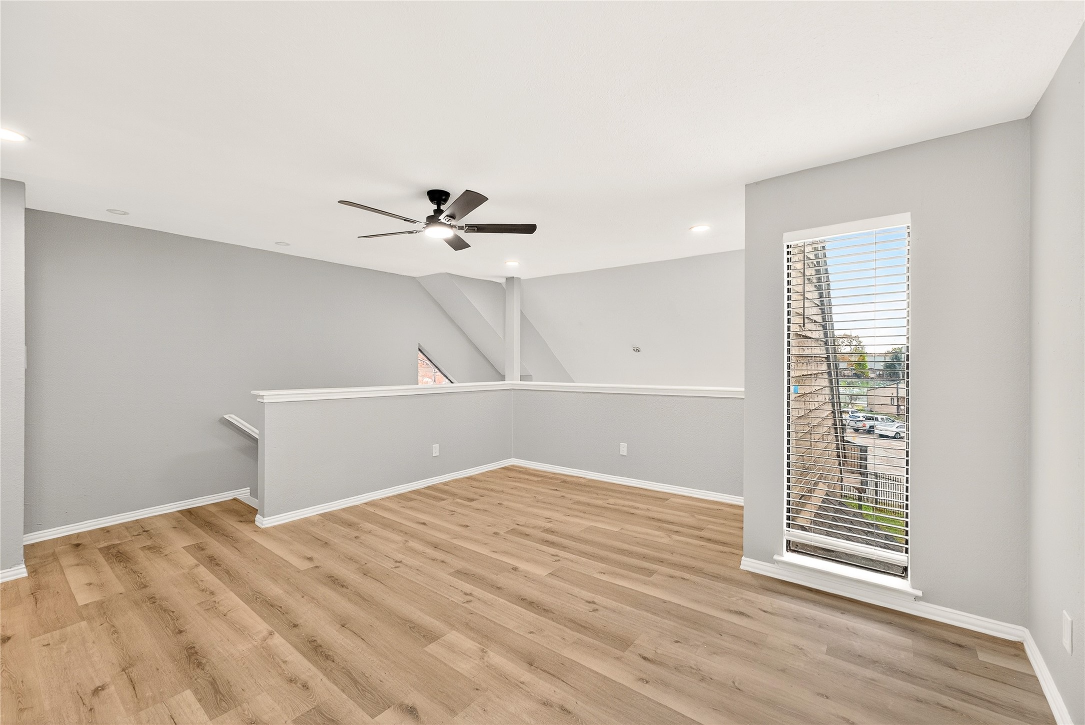 9801 Walnut Street 212