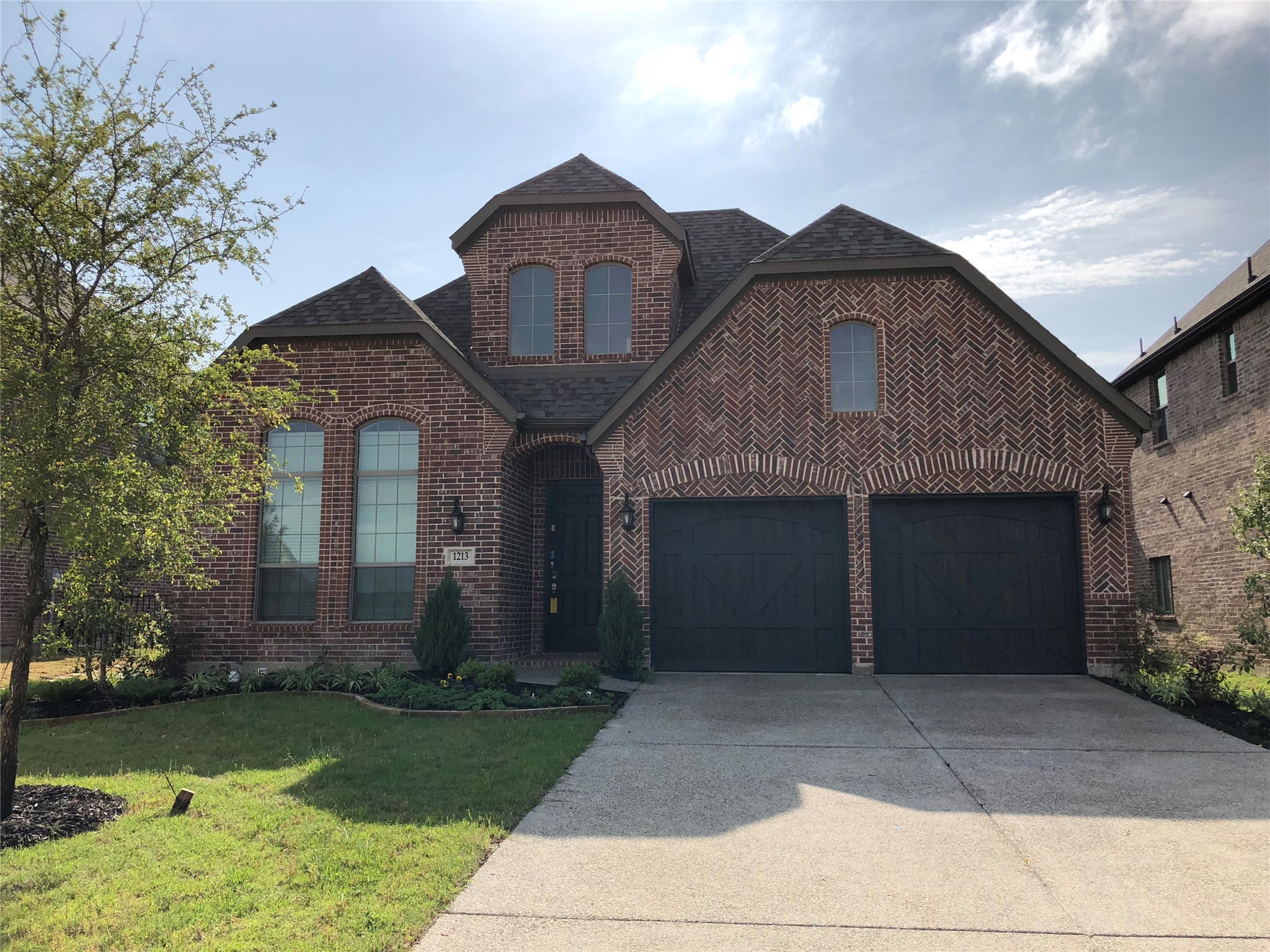 1213 Nimitz Lane