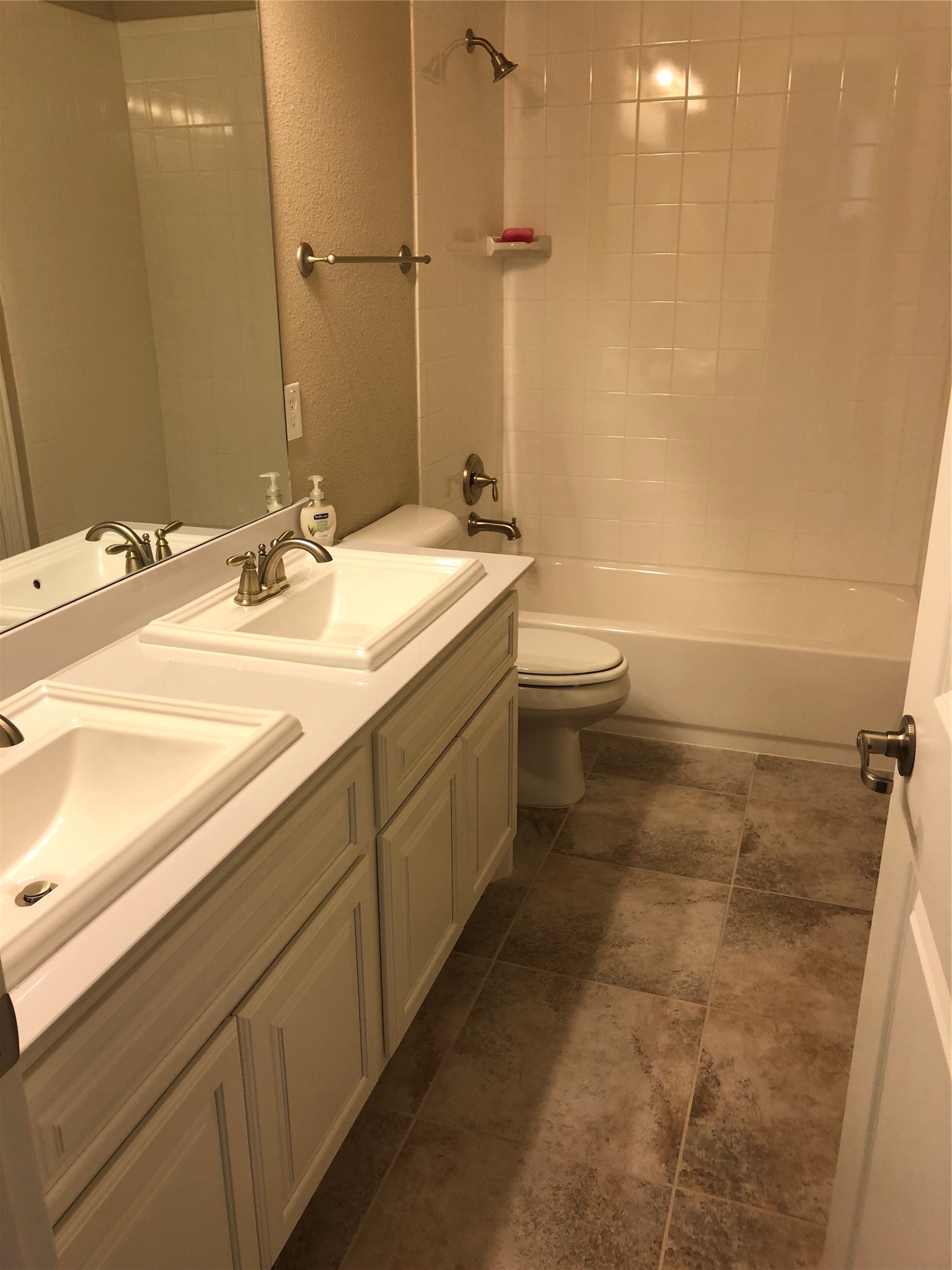 1213 Nimitz Lane