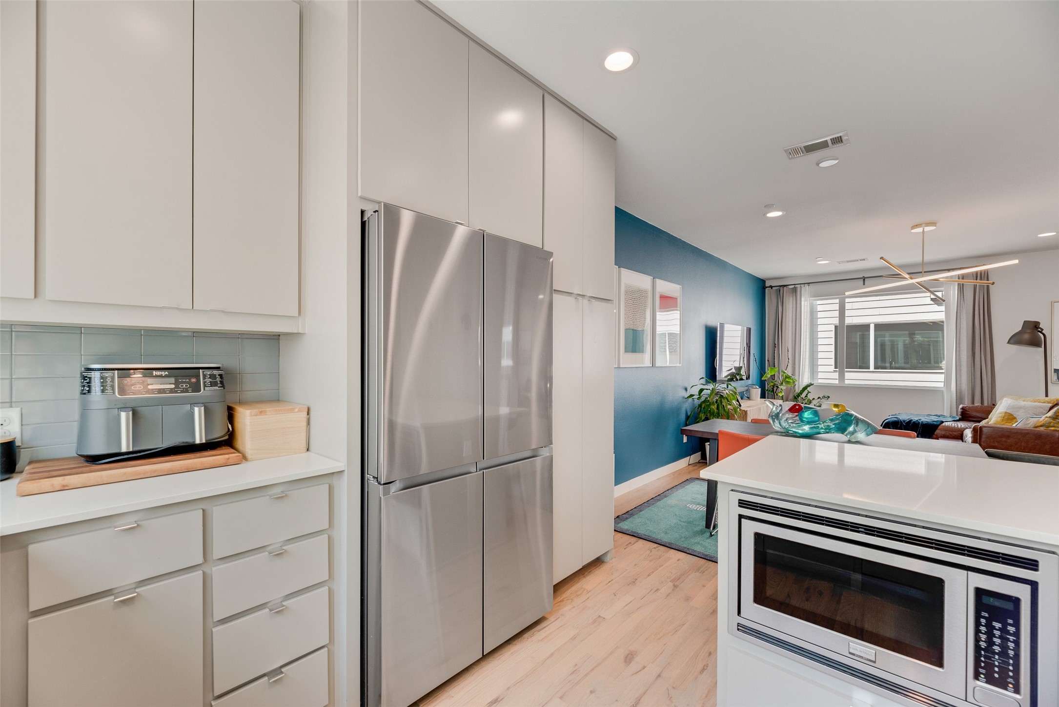 4705 Bryan Street 302