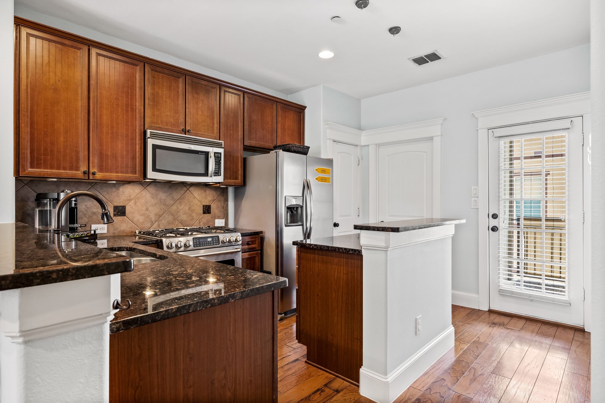 1600 Abrams Road 45