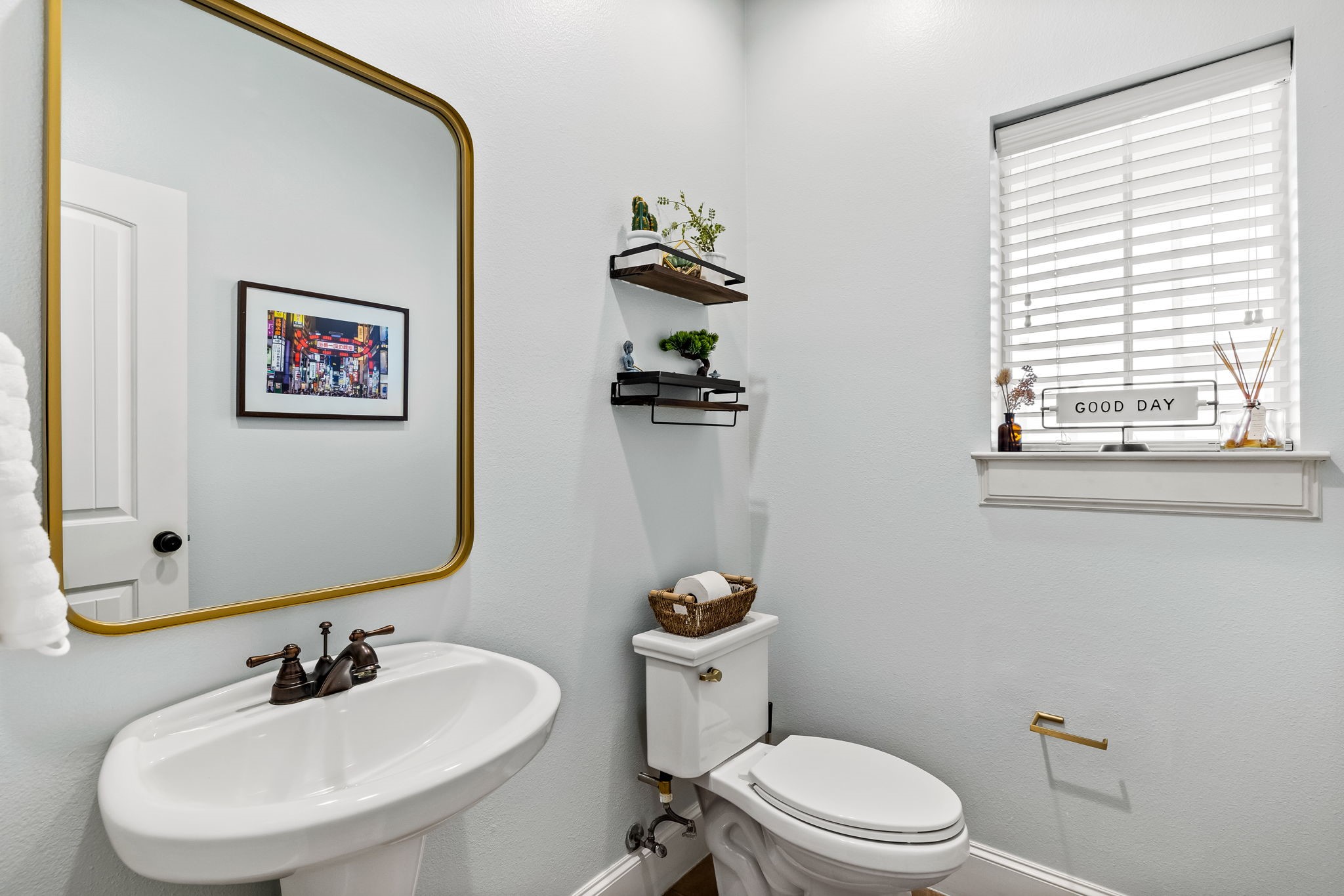 1600 Abrams Road 45