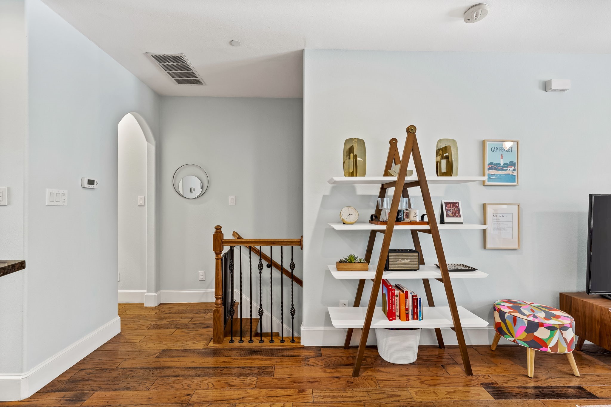 1600 Abrams Road 45