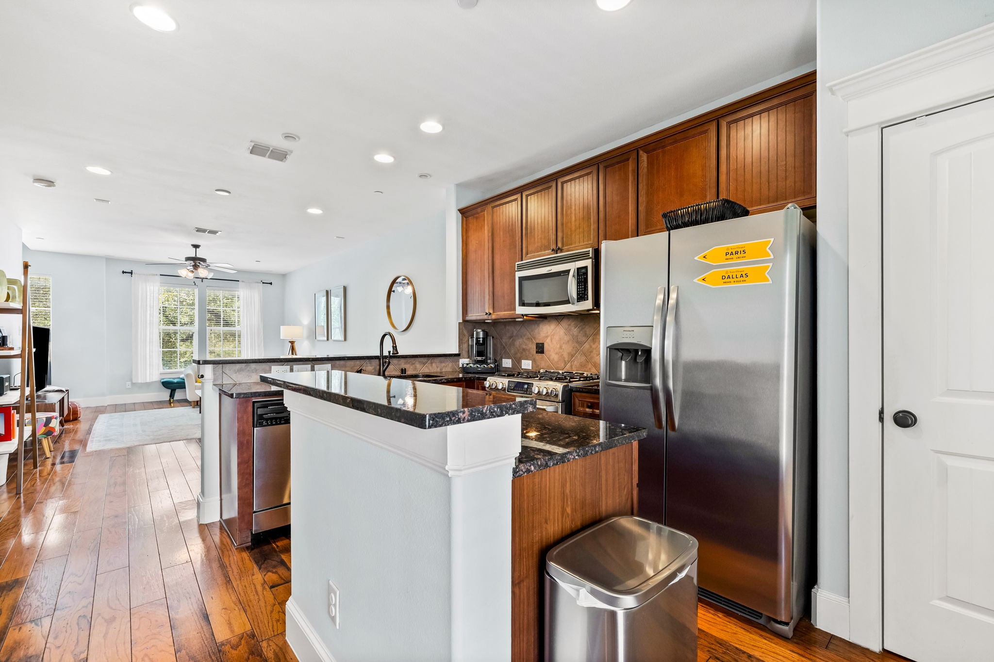 1600 Abrams Road 45